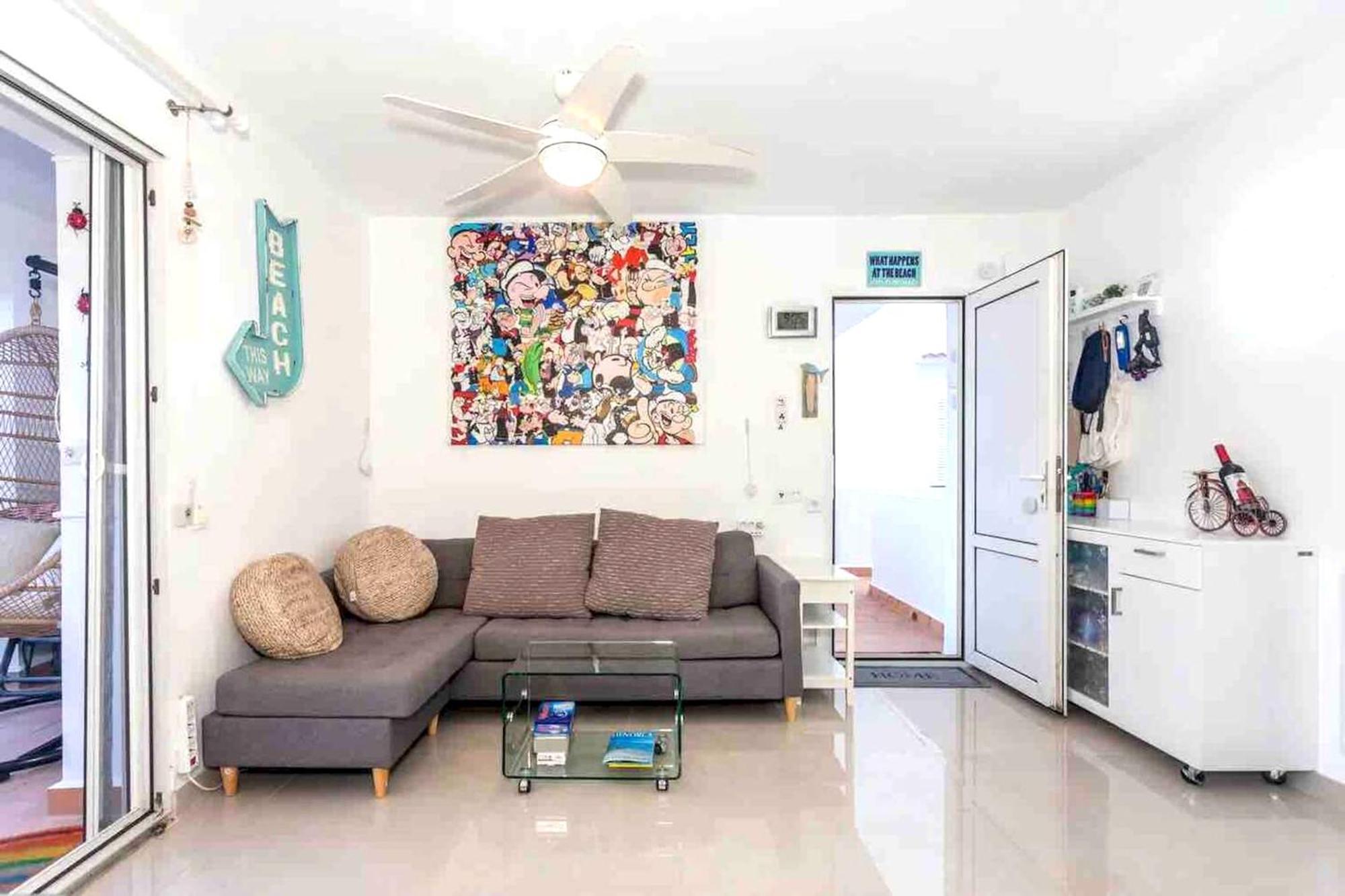 Apartamento Spacious Near With Shared Pool Son Parc