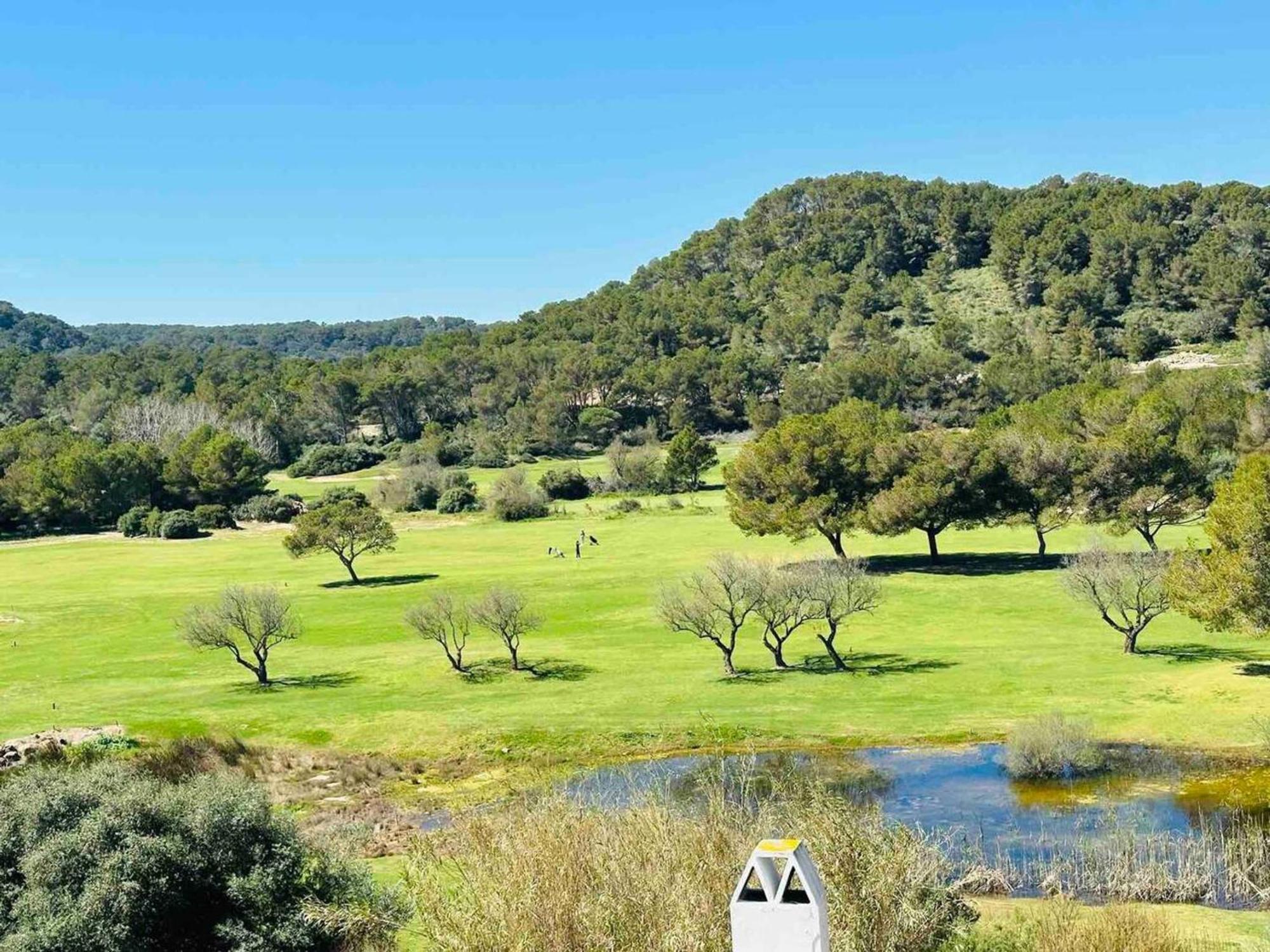 Apartamento Spacious Near With Shared Pool Son Parc