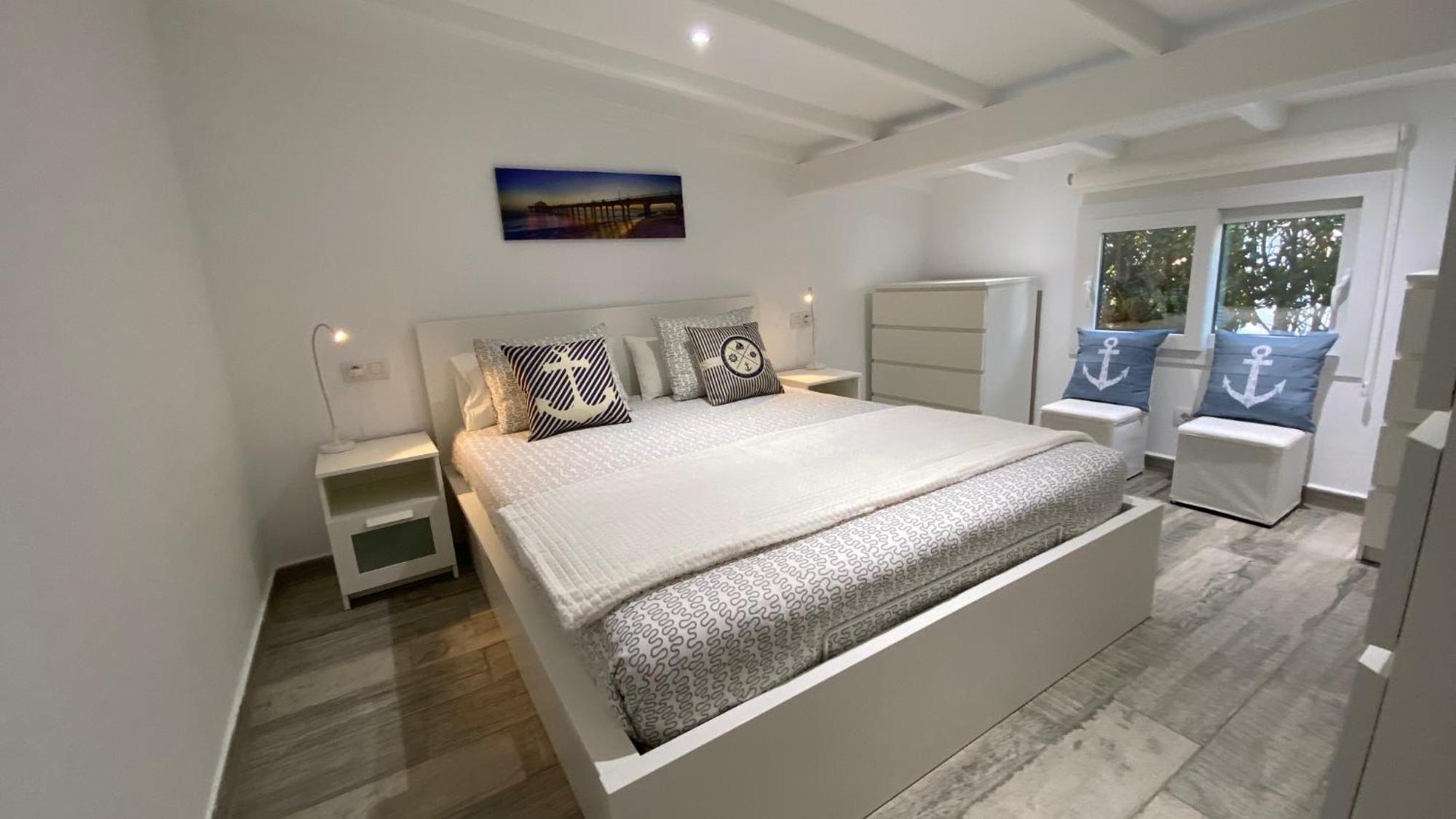 Luxury Oceanfront In An Idyllic Location No1 Сasa de vacaciones Cala'N Bosch (Menorca)