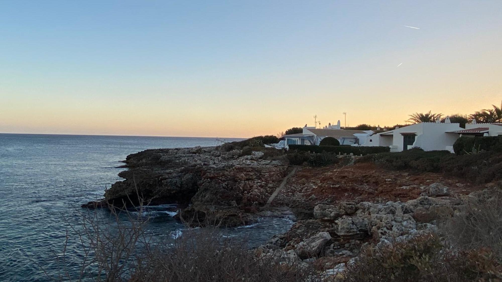 Luxury Oceanfront In An Idyllic Location No1 *