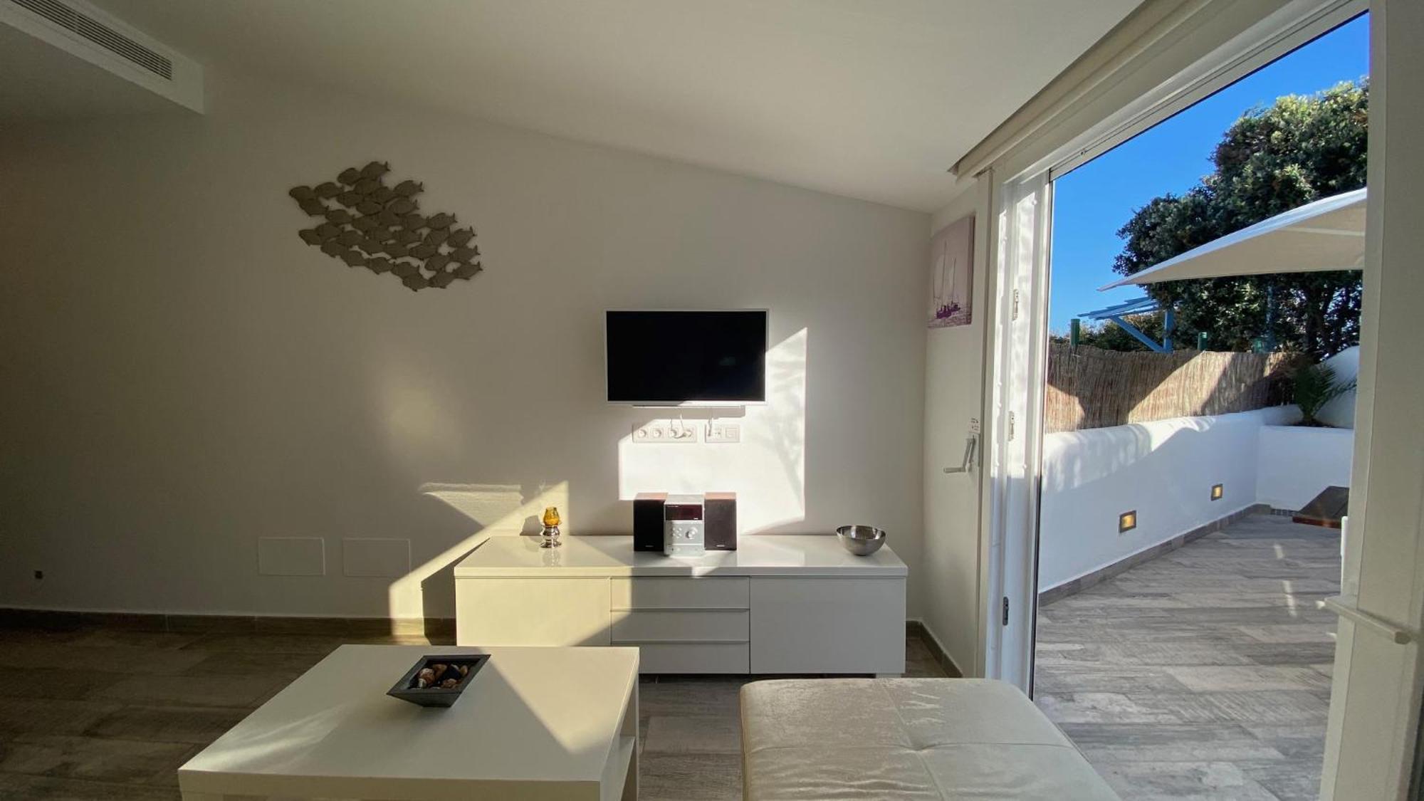 Luxury Oceanfront In An Idyllic Location No1 Cala'N Bosch (Menorca)