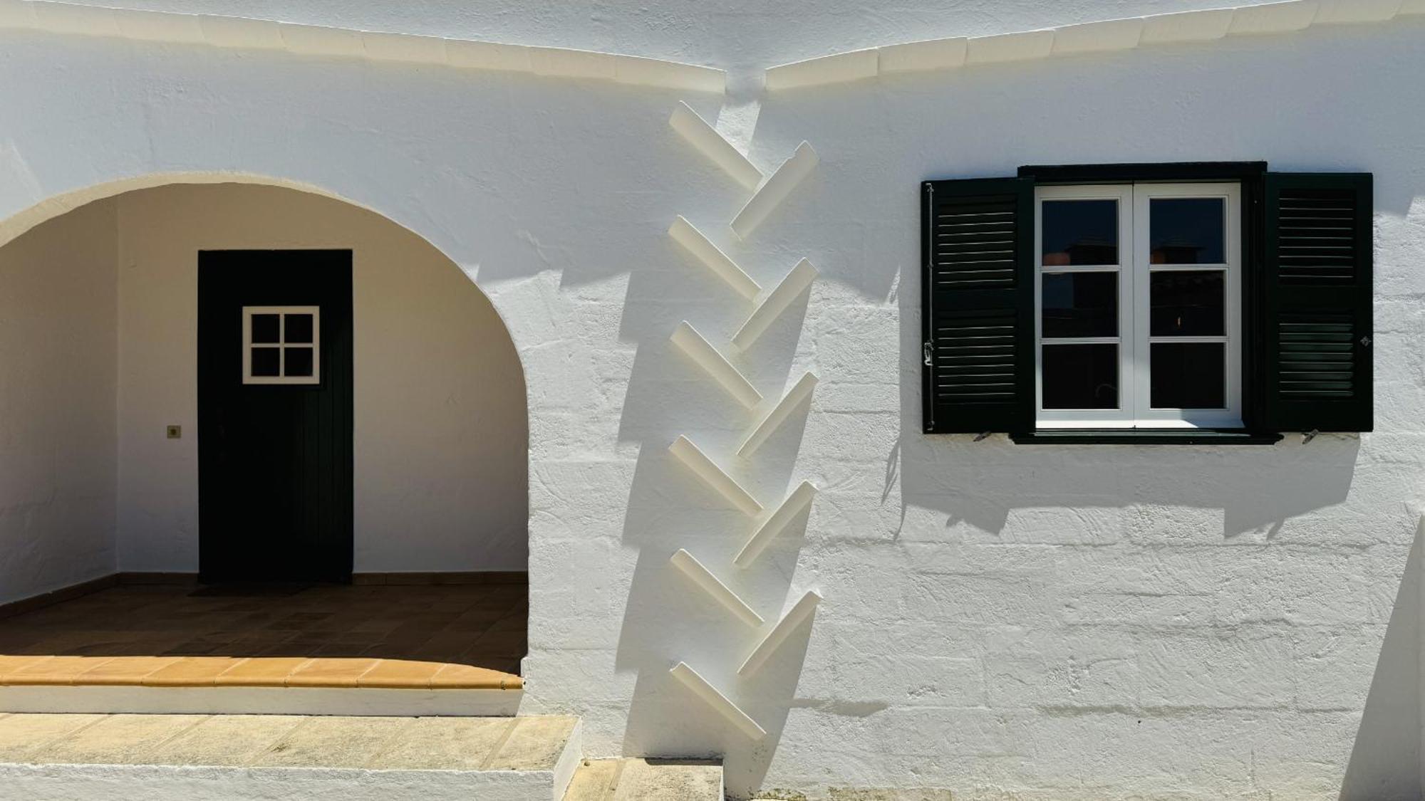 Casa Sabarraca * Sant Lluís
