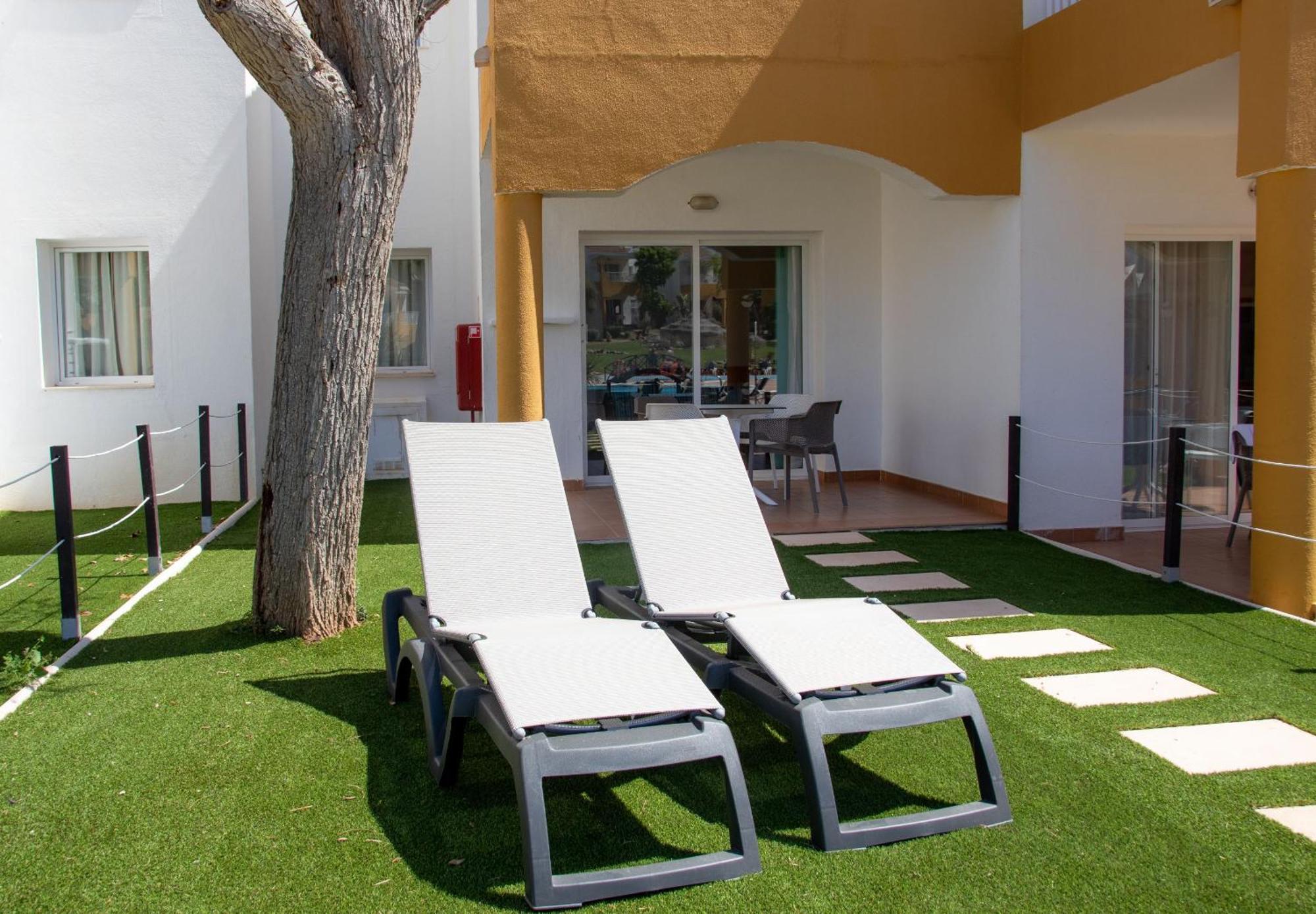 Comitas Isla Del Aire Apartahotel 4*