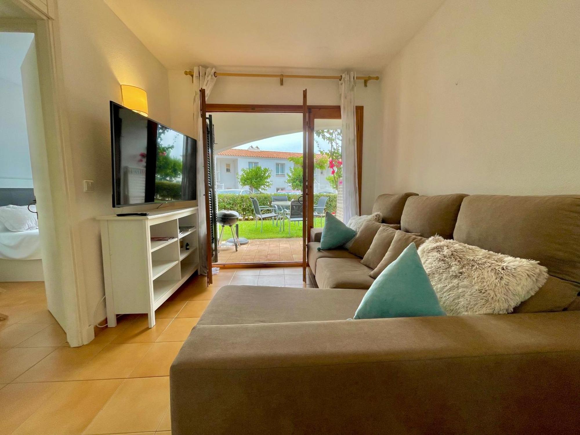Apartamento Llevant En Planta Baja Con Piscina *