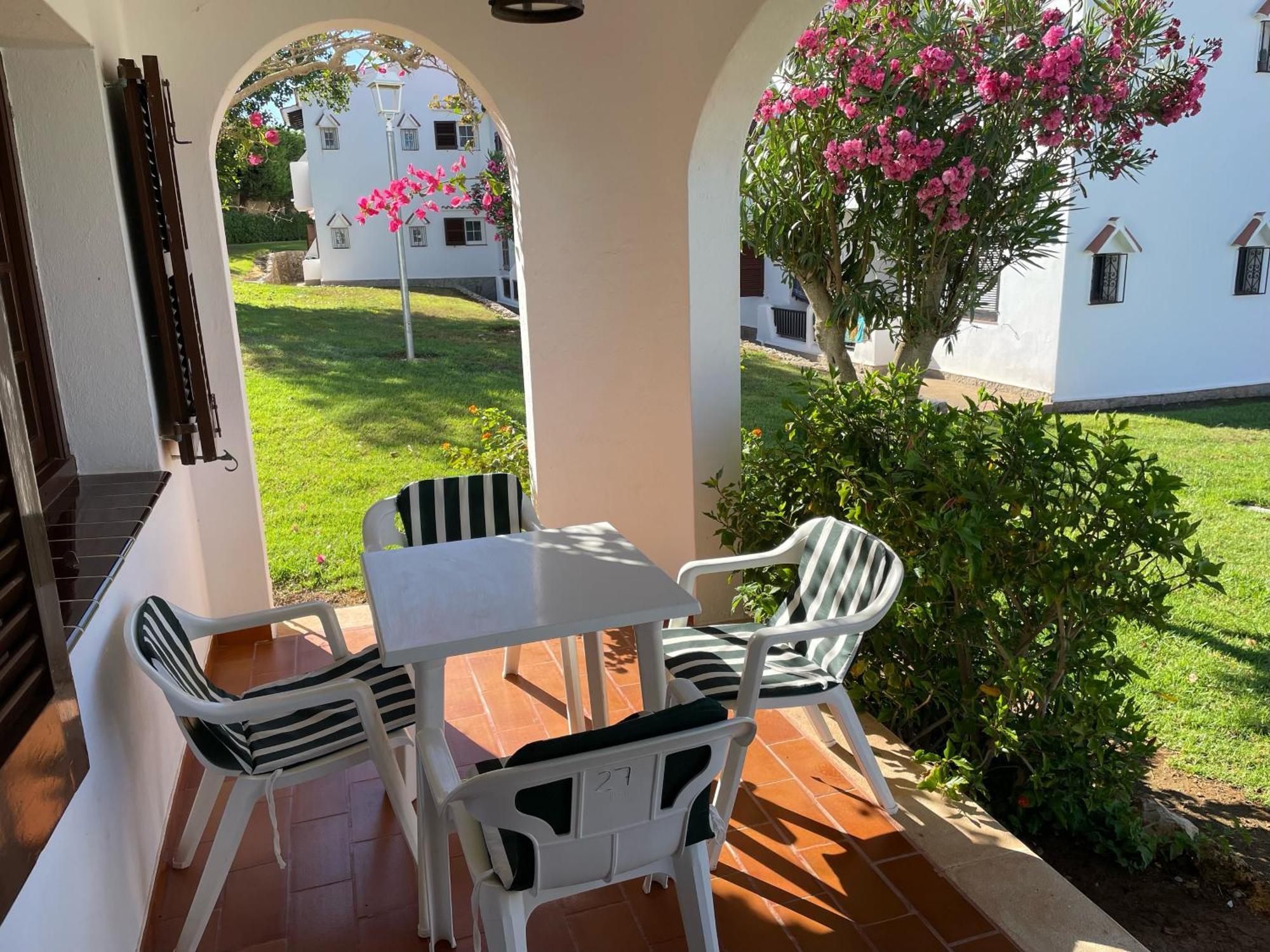 2 Bedroom Apartment, Son Bou, San Jamie,menorca Apartamento Son Bou
