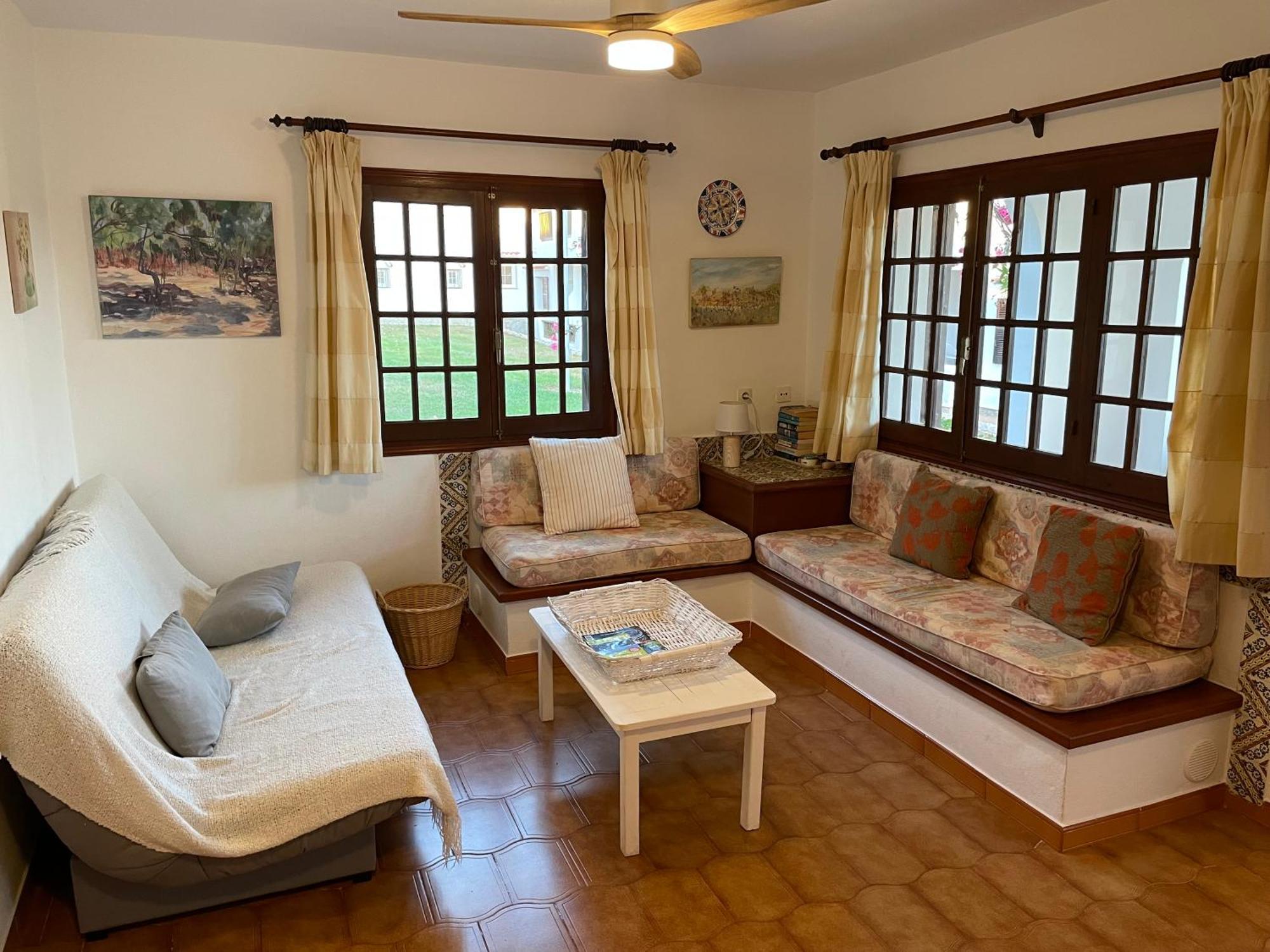 2 Bedroom Apartment, Son Bou, San Jamie,menorca Apartamento *