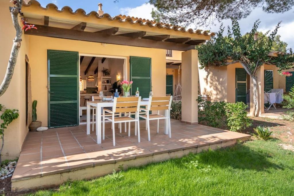 Charming By The Sea Holiday home *