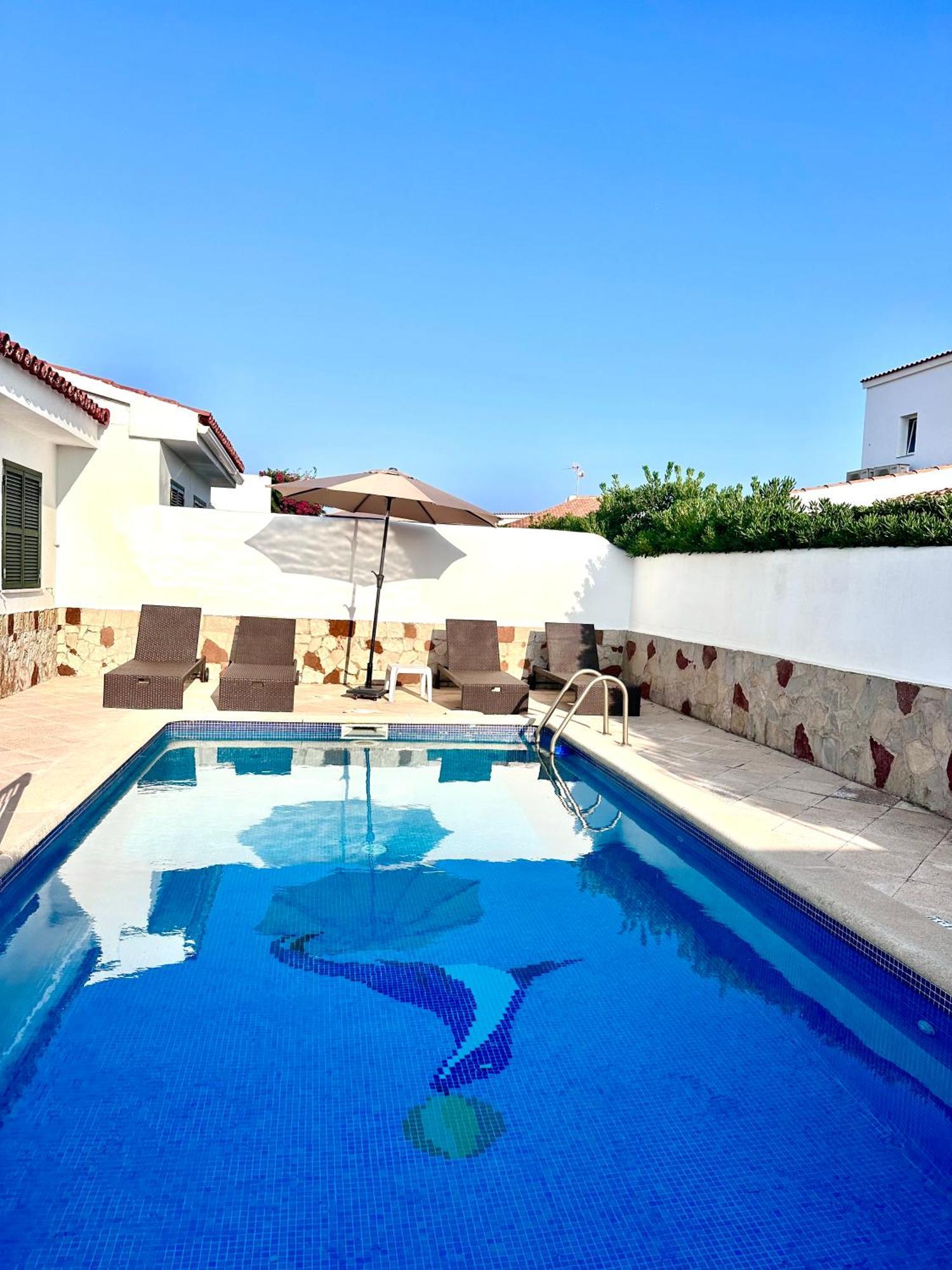 Сasa de vacaciones Con Piscinas Privadas Junto Al Mar *