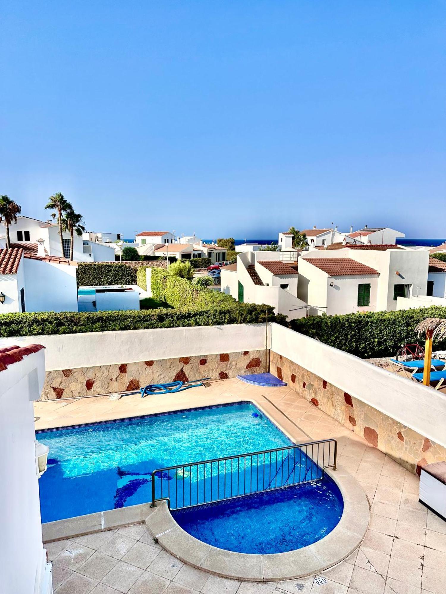 Con Piscinas Privadas Junto Al Mar
