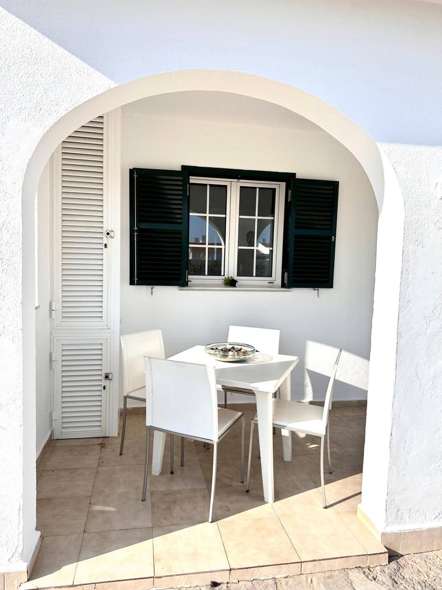 Con Piscinas Privadas Junto Al Mar Сasa de vacaciones