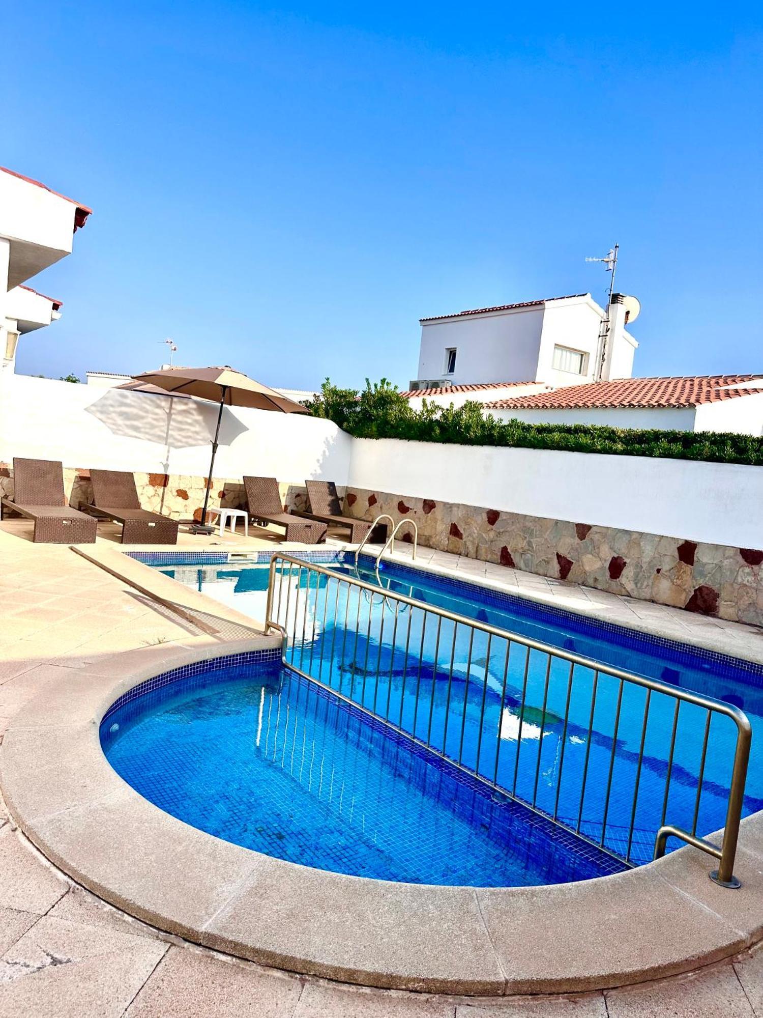 Con Piscinas Privadas Junto Al Mar * Cala'N Bosch (Menorca)