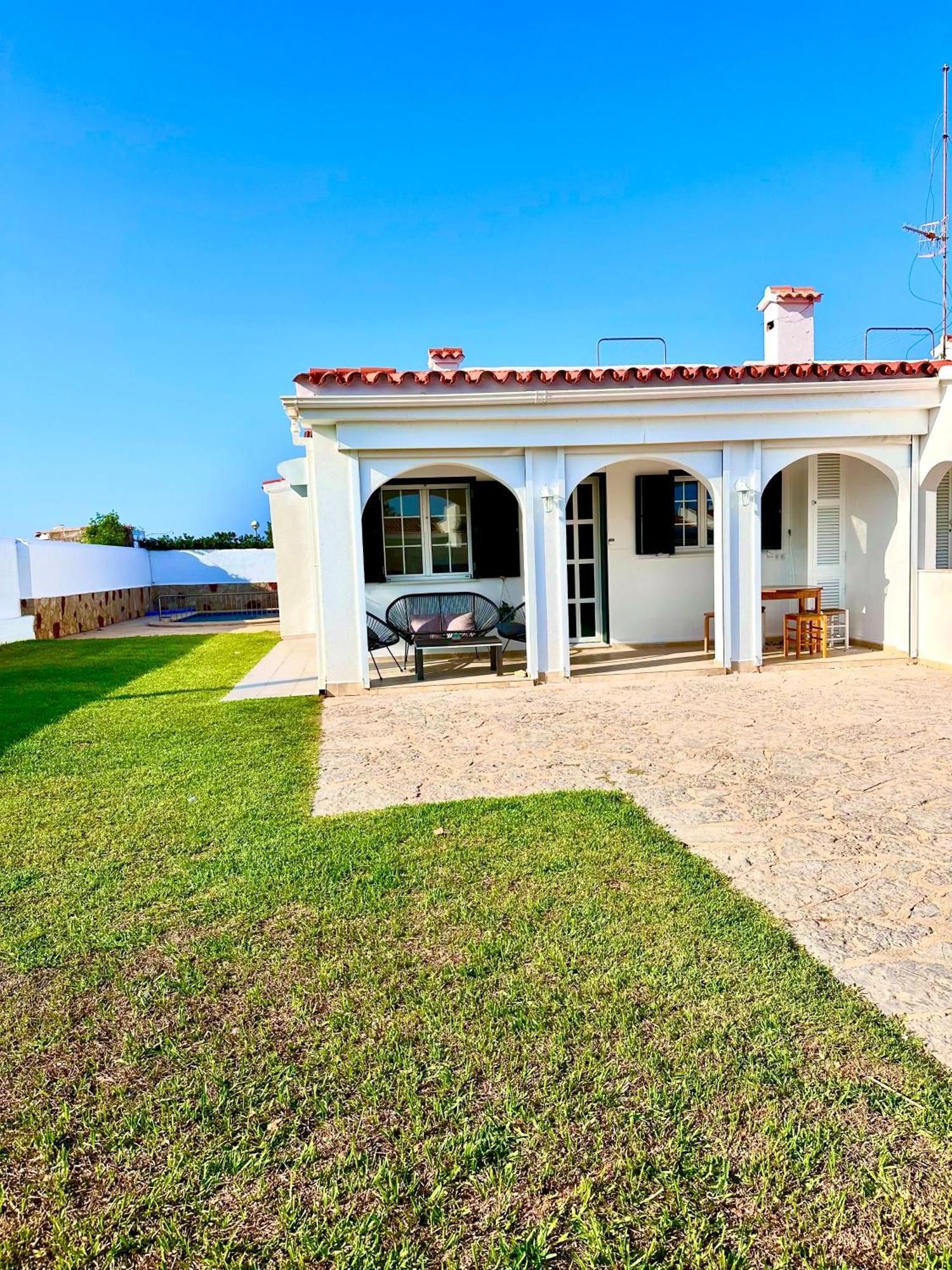 Con Piscinas Privadas Junto Al Mar Сasa de vacaciones *