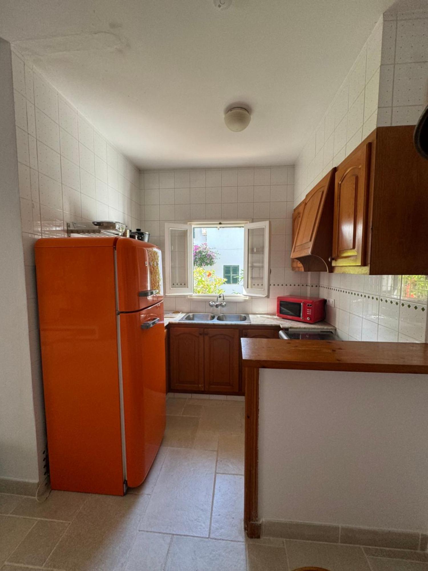 Apartment With Garden And Swimming And