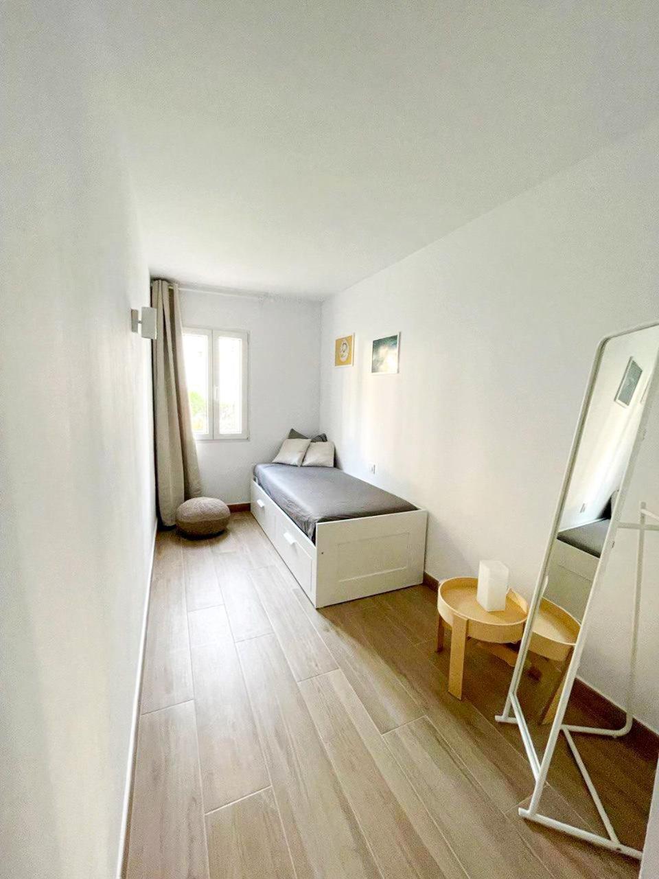 Apartment Lia Con Piscina En Port Addaia *