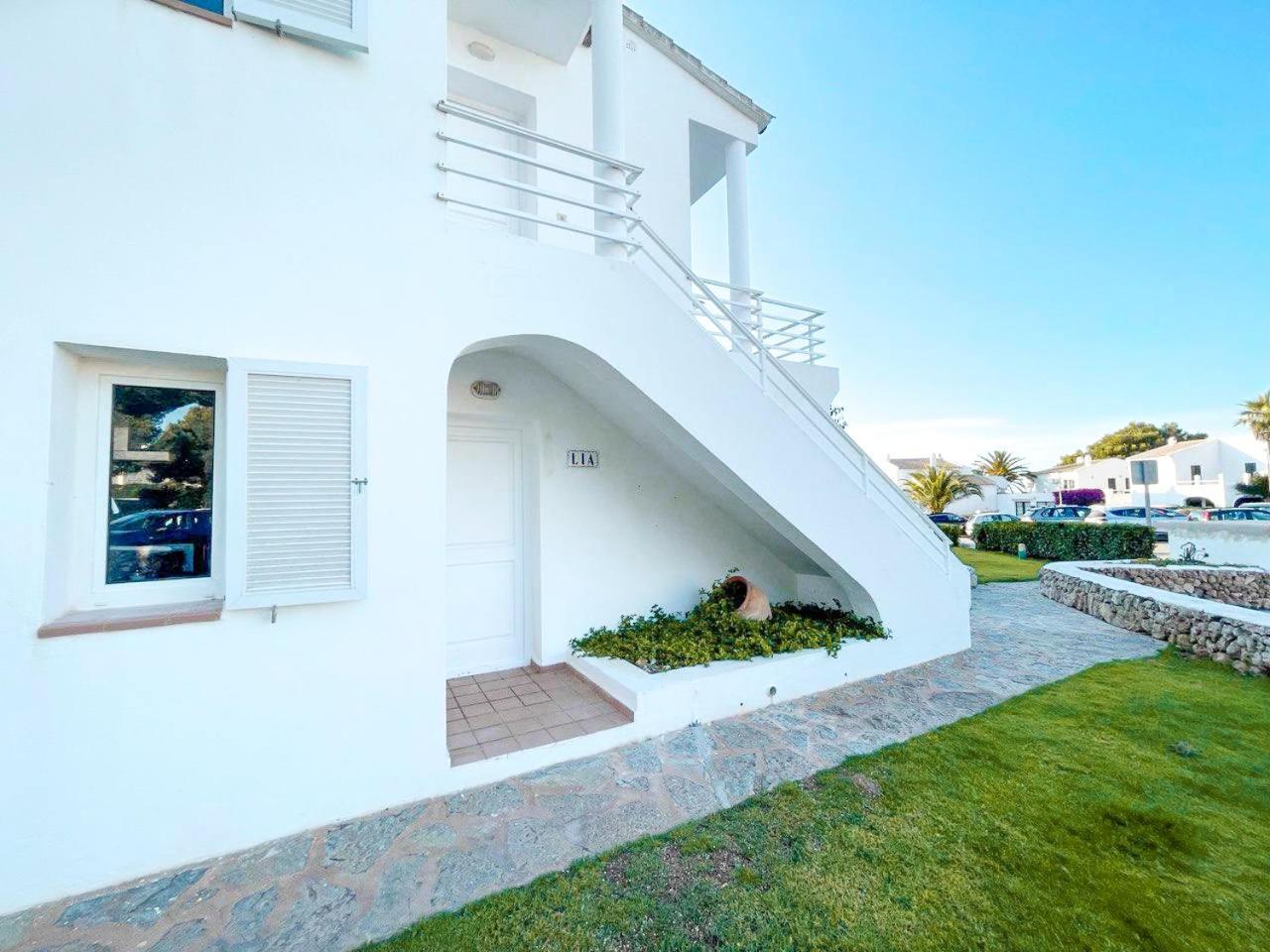 Lia En Port Addaia, Piscina Y Barbacoa, Perfecto Vacaciones Apartamento