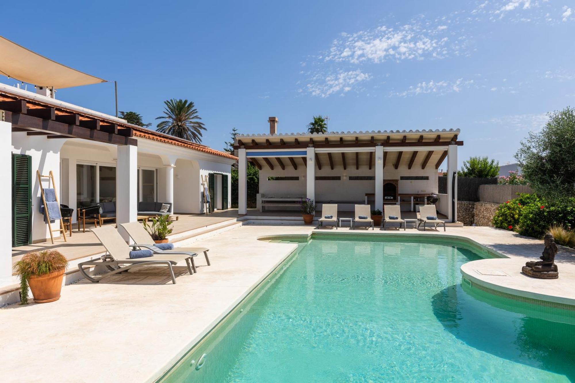 Maravilla With Heatable Pool Rooftopbar With Sea Views And Range Rover Villa Binibeca