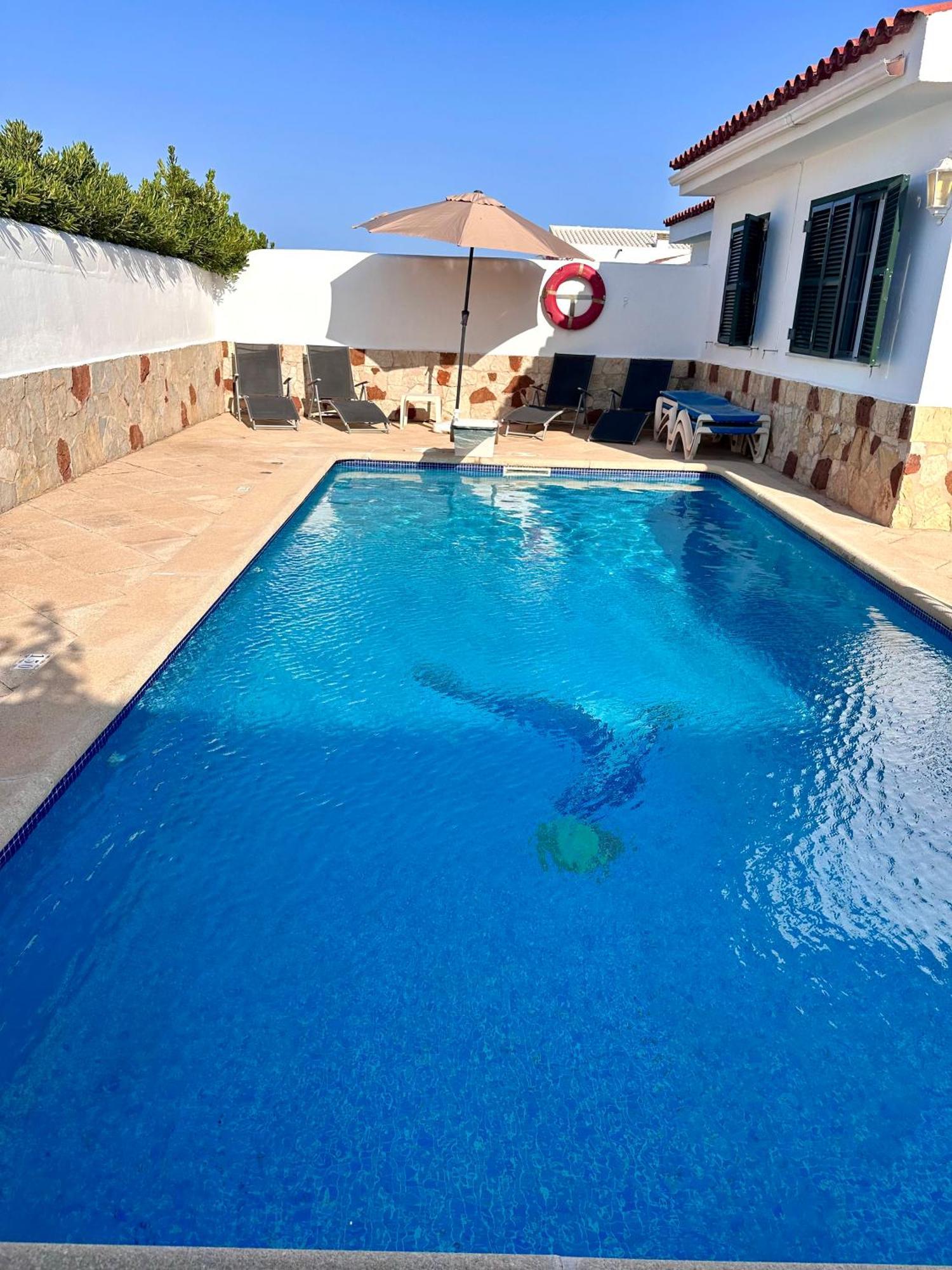 Con Piscina Privada Cerca Del Mar