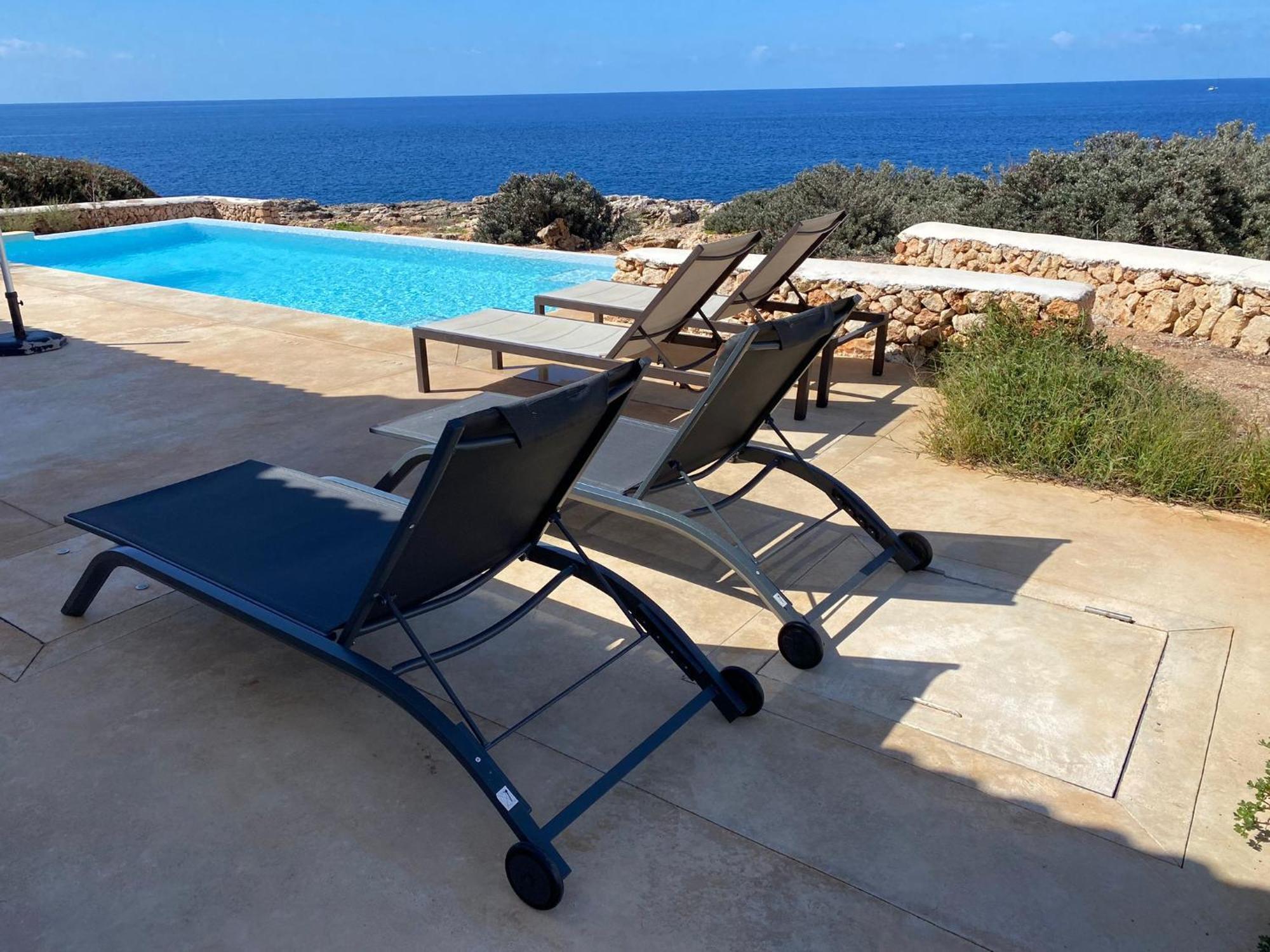 Binisamar Infinity Pool Over The Sea Apartment *
