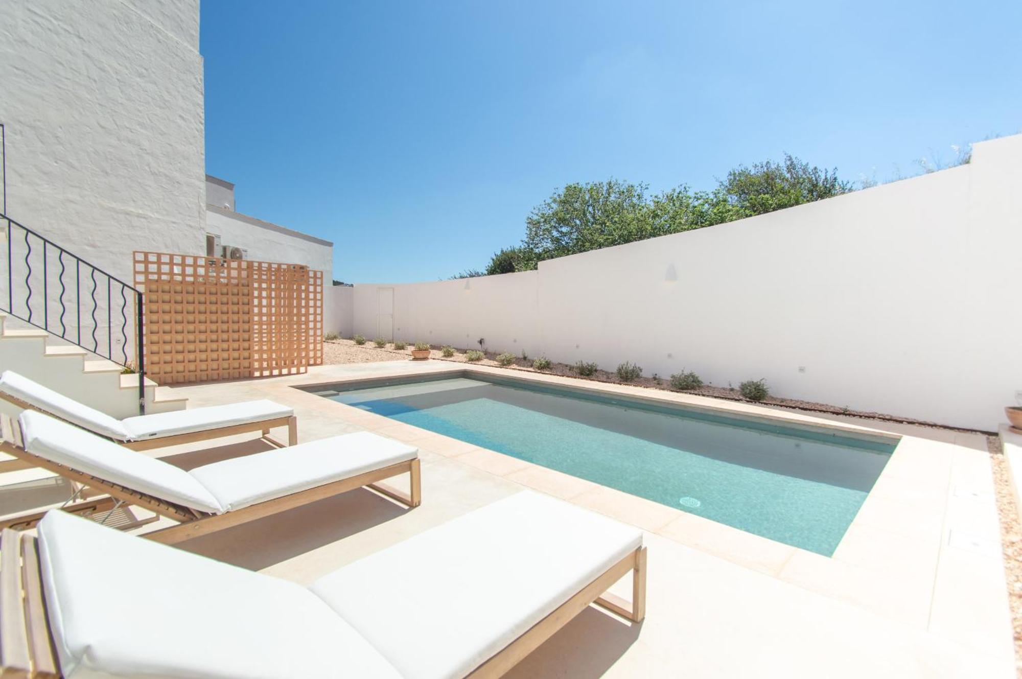 Casa Lluminosa, Fabulosa Y Moderna Casa De Pueblo By Sonne Ferreries (Ferrerías)