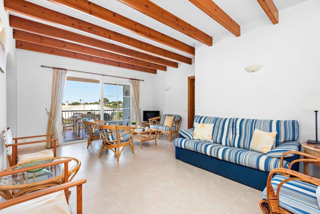 Villa 3 Bedroom Villa, Private Pool, Binibeca