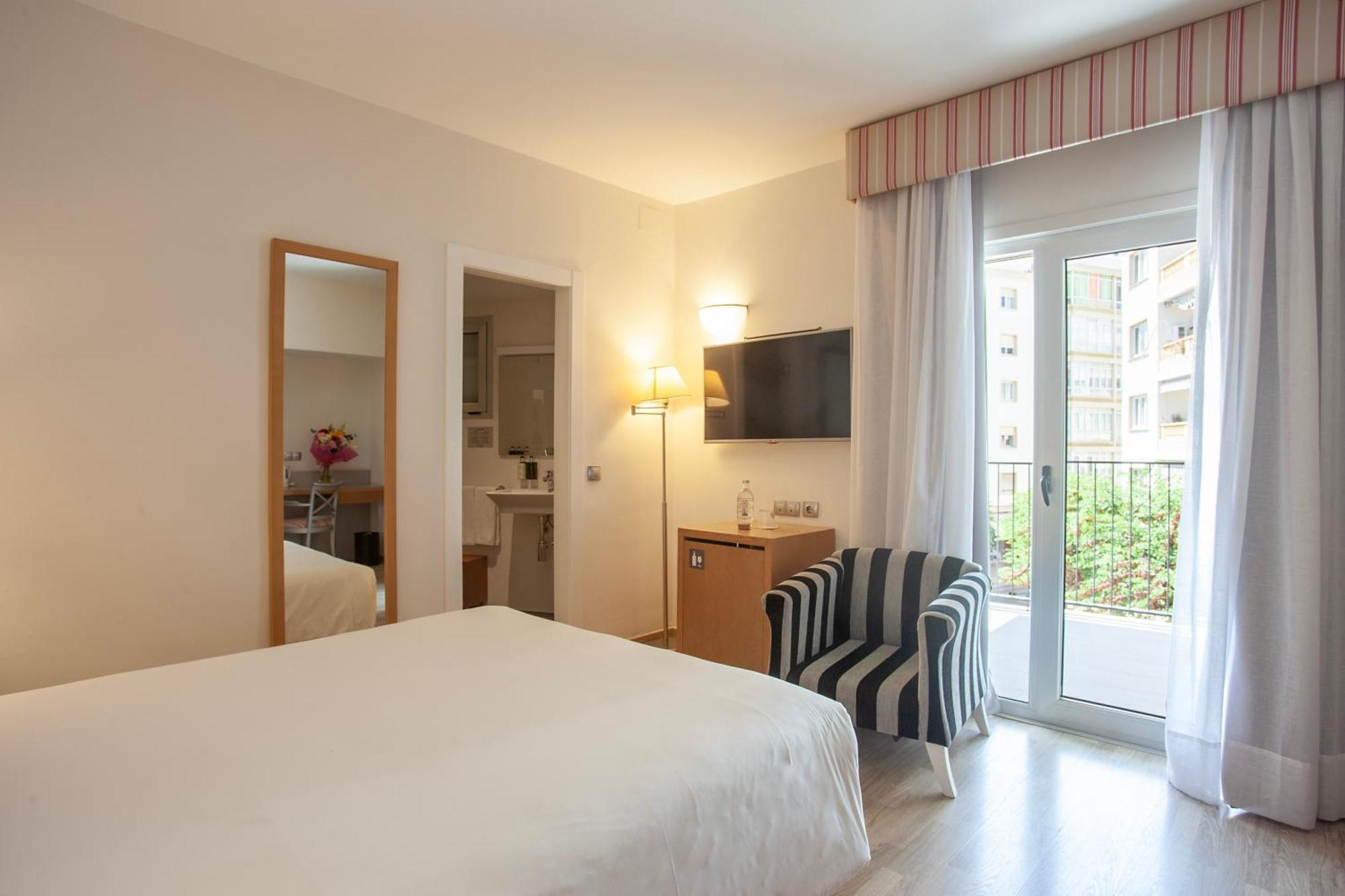 Hotel Artiem Capri 4*