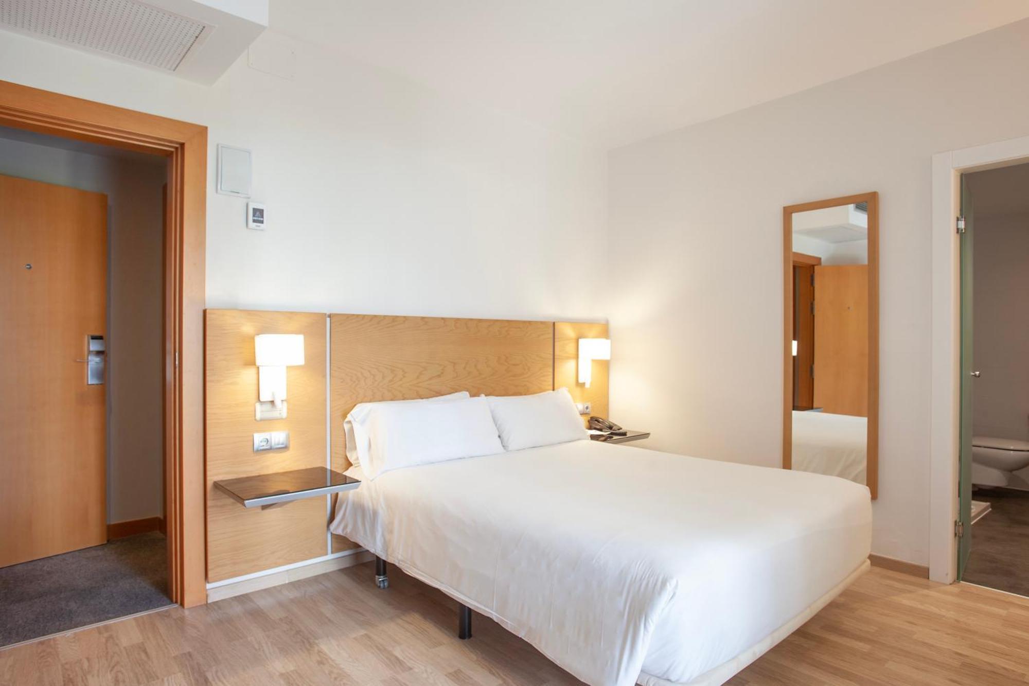 Artiem Capri 4*