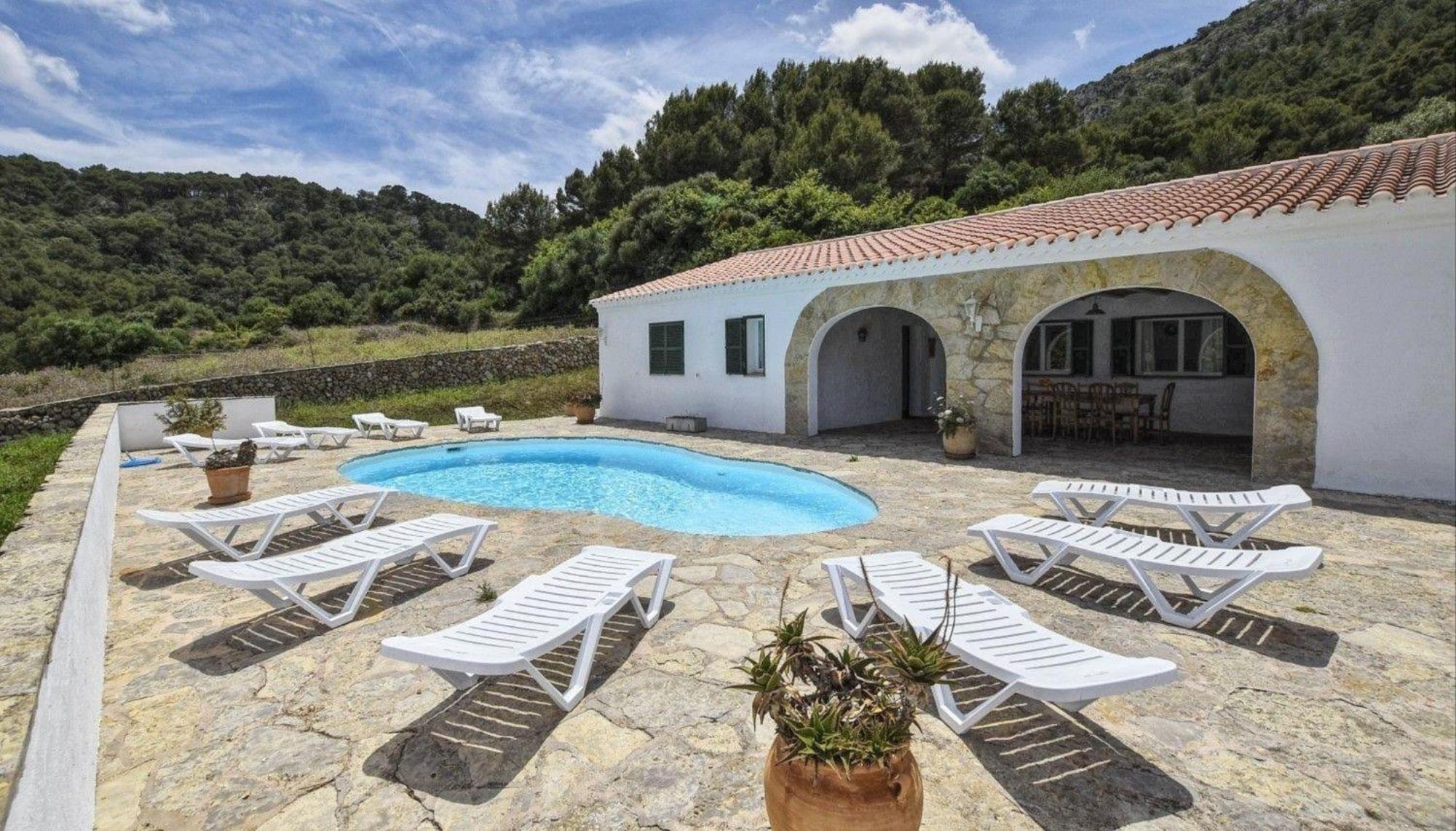 Wunderschoenes Im Landhausstil Mit Pool Auf Dem Land, In Der Naehe Von Monte Toro *