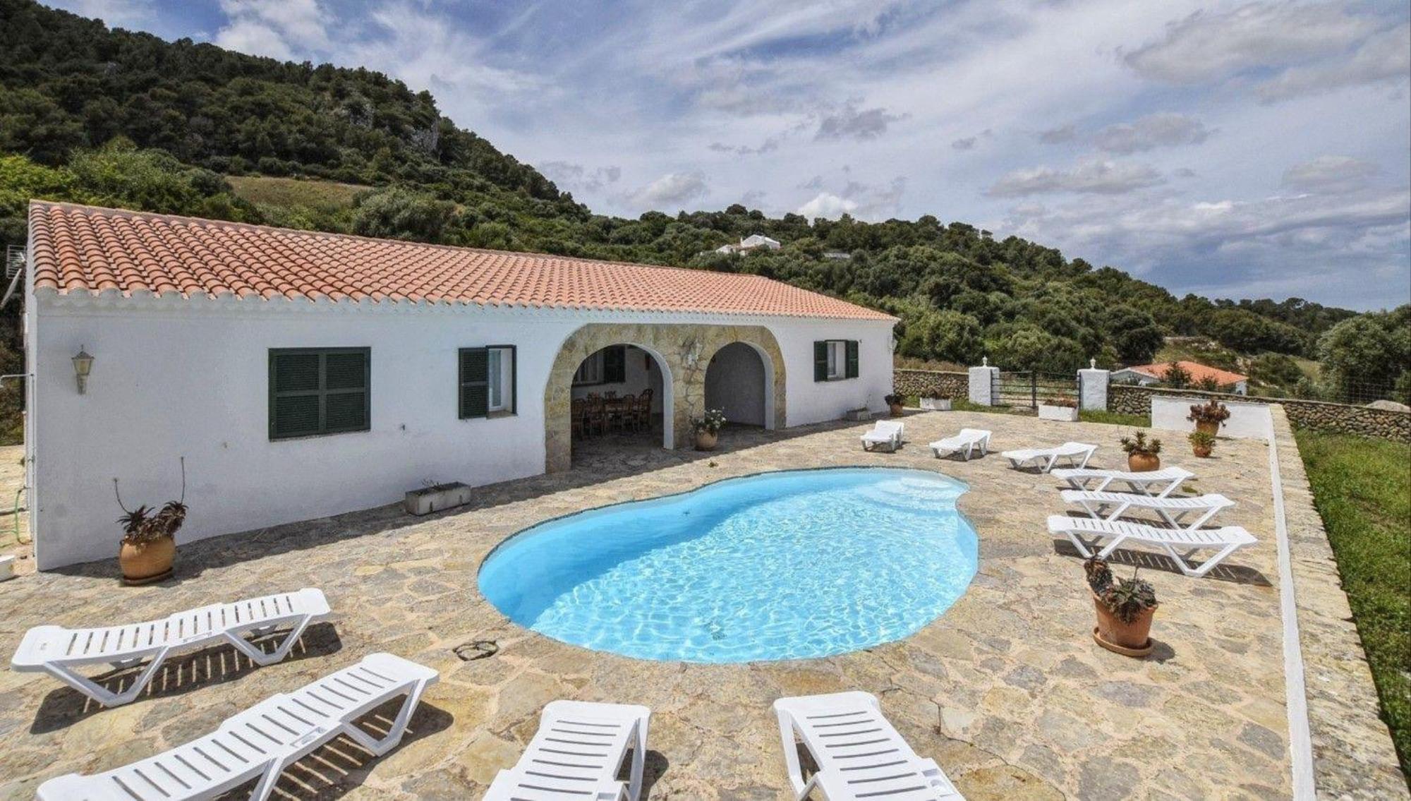 Wunderschoenes Im Landhausstil Mit Pool Auf Dem Land, In Der Naehe Von Monte Toro *