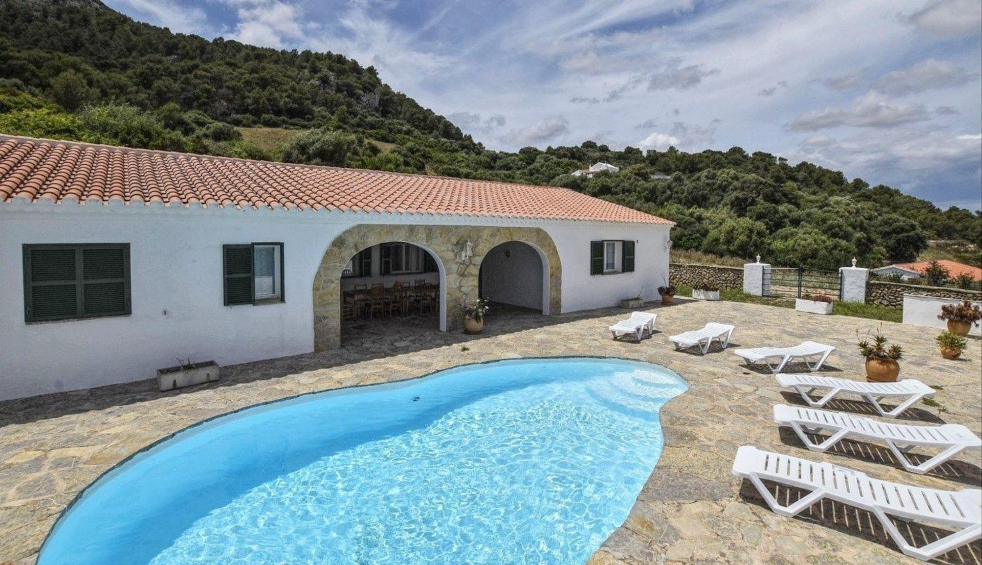 Wunderschoenes Im Landhausstil Mit Pool Auf Dem Land, In Der Naehe Von Monte Toro