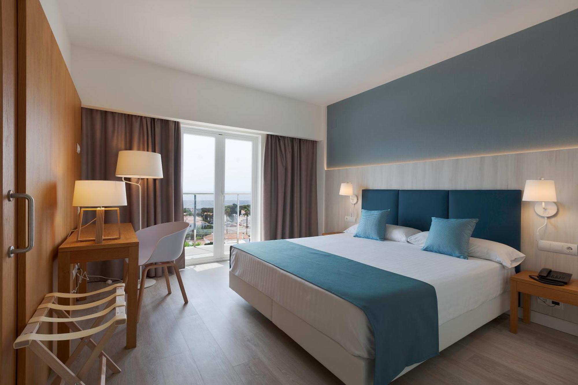 Hotel Alua Illa De Menorca 4*