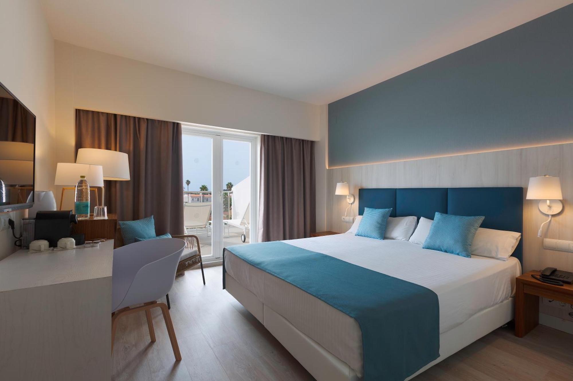 Alua Illa De Menorca Hotel S'Algar