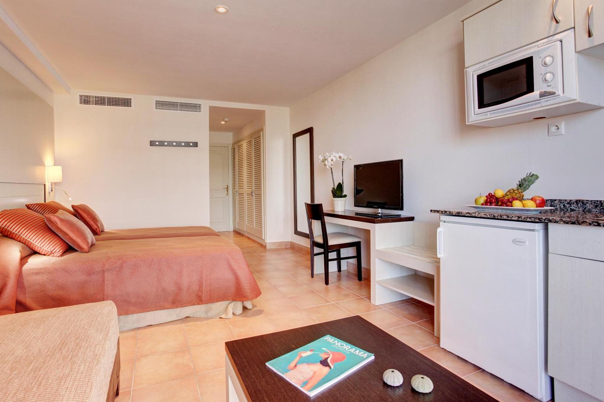 Grupotel Club Menorca 3*