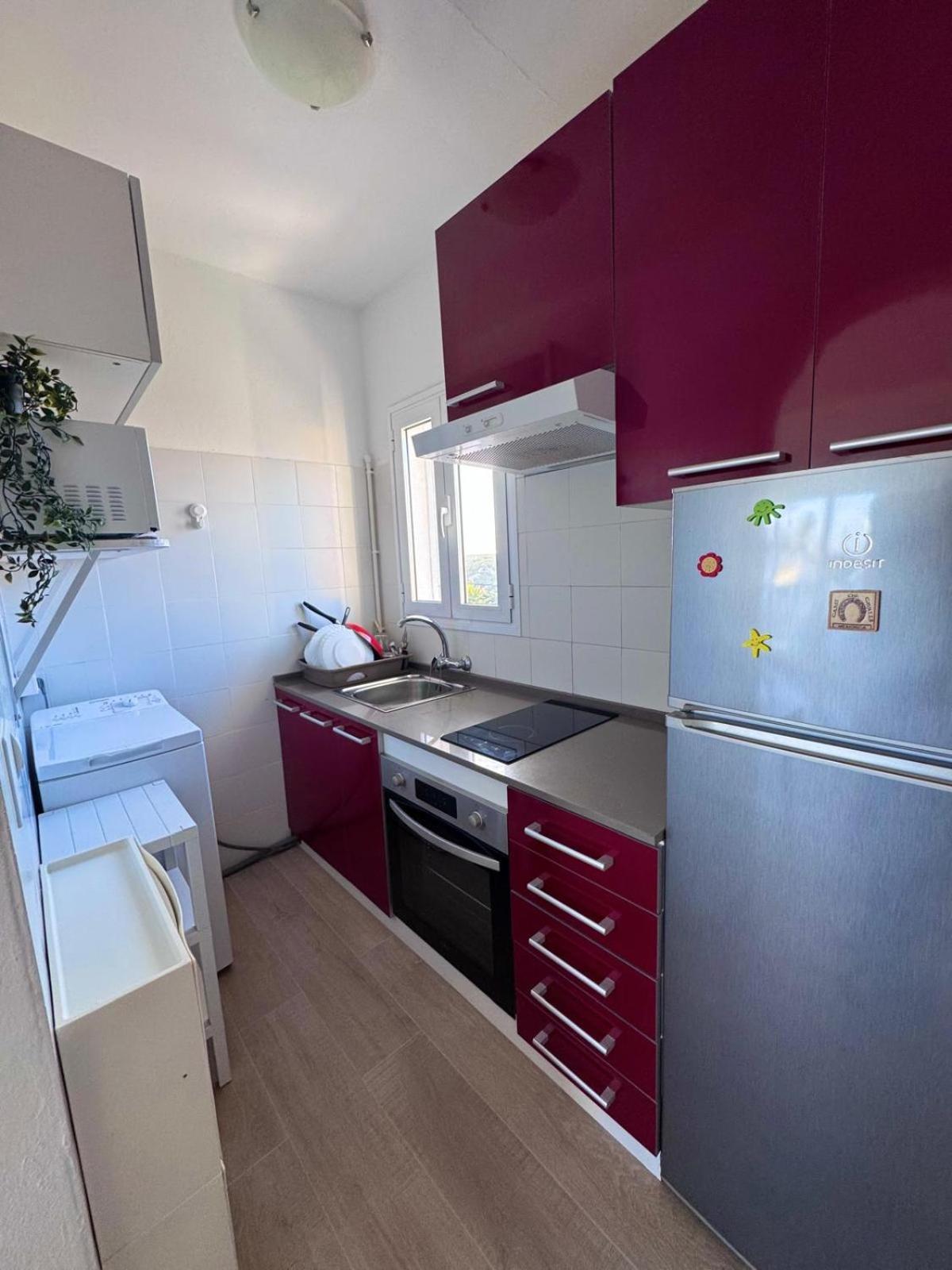 Precioso Residencial Con Piscina *