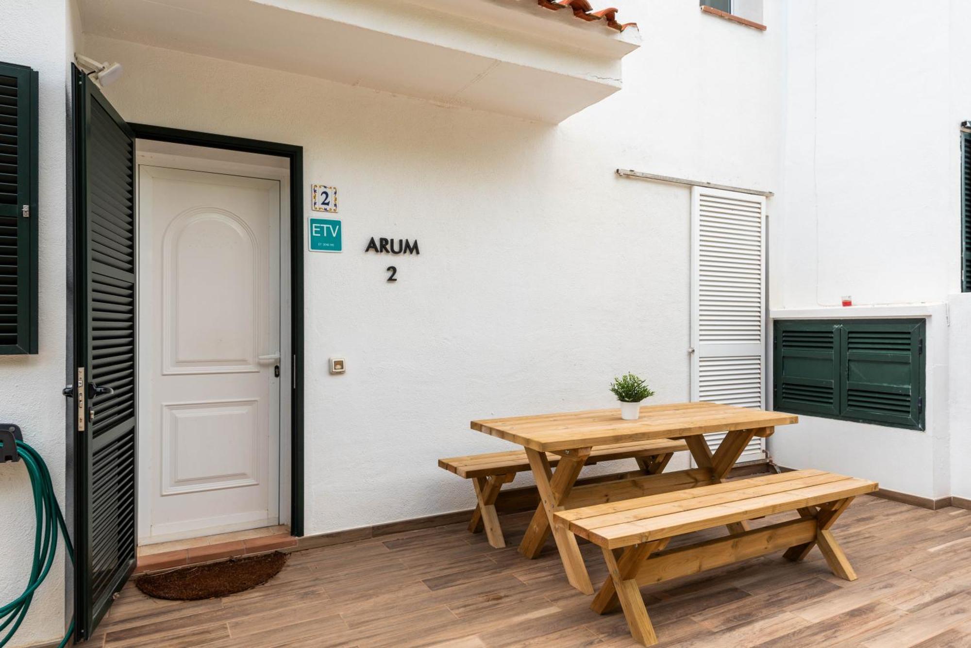 Сasa de vacaciones 3 Bedroom Villa, 300m To Arenal D'en Castell