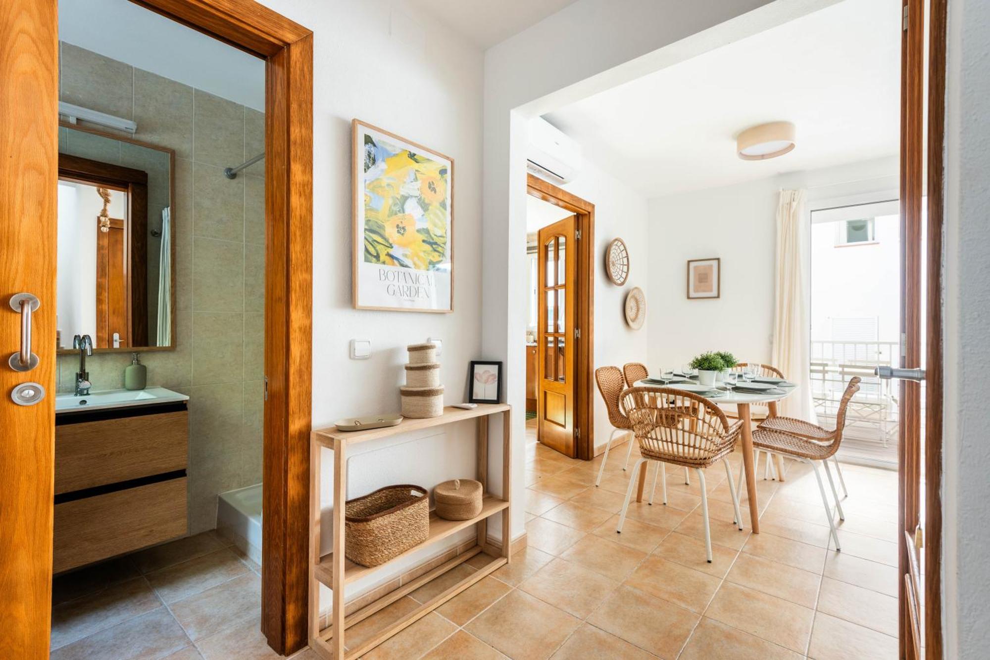 Сasa de vacaciones 3 Bedroom Villa, 300m To Arenal D'en Castell Punta Grossa