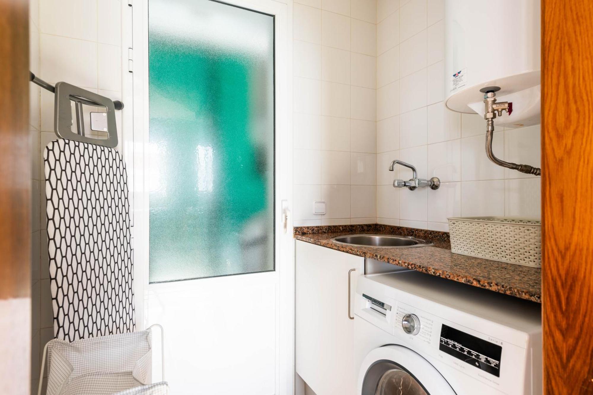 Сasa de vacaciones 3 Bedroom Villa, 300m To Arenal D'en Castell