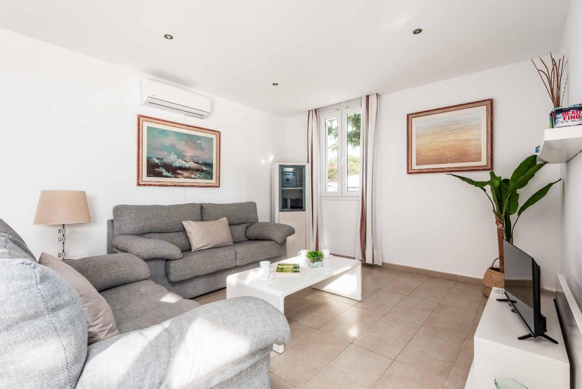 Ona Villa