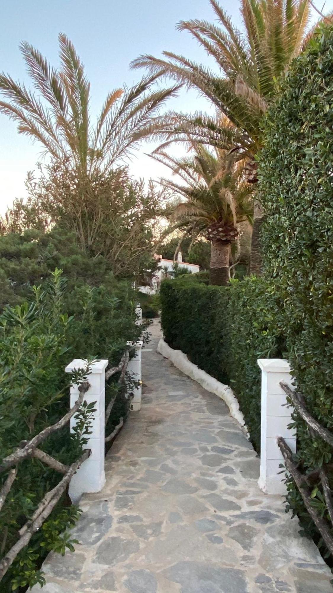 Luxury Oceanfront In An Idyllic Location No1 Cala'N Bosch (Menorca)