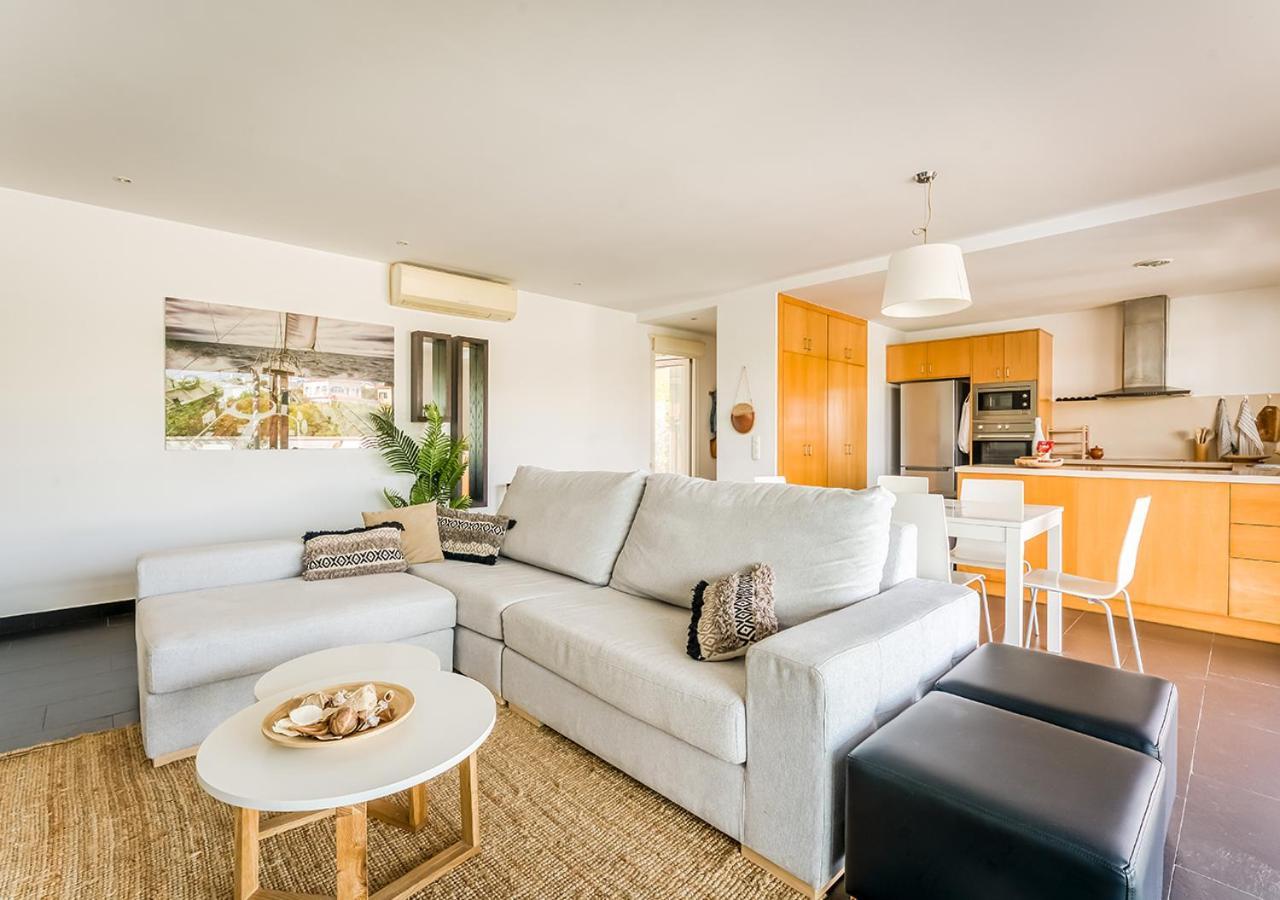 Elegant In Cala Llonga With Harbour Views, Menorca Villa