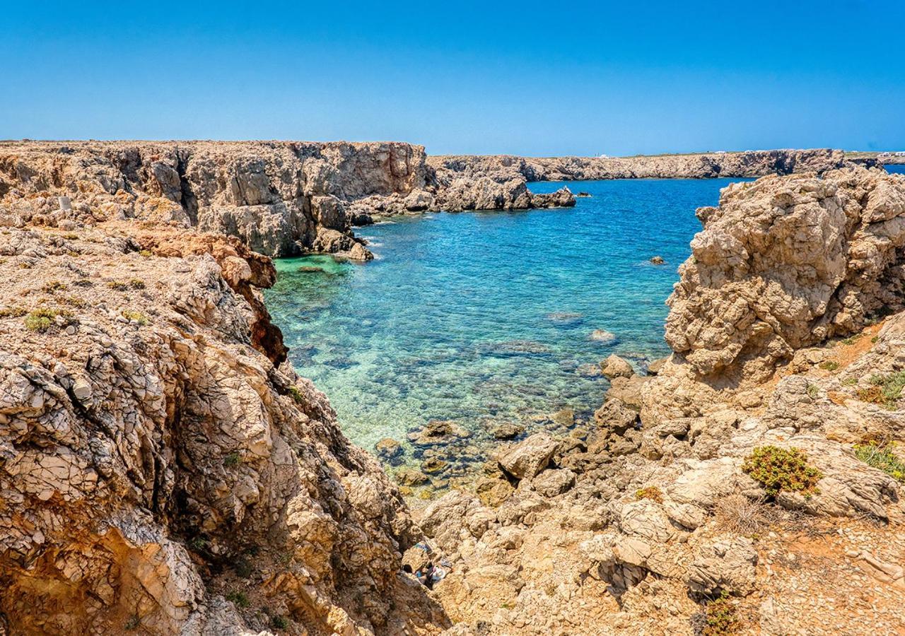 Villa Peaceful Getaway By The Sea In Na Macaret, Menorca *