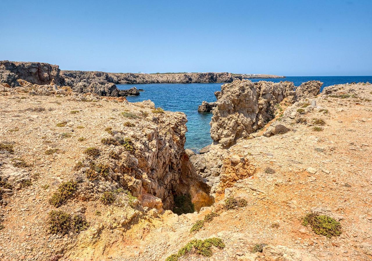 Peaceful Getaway By The Sea In Na Macaret, Menorca *
