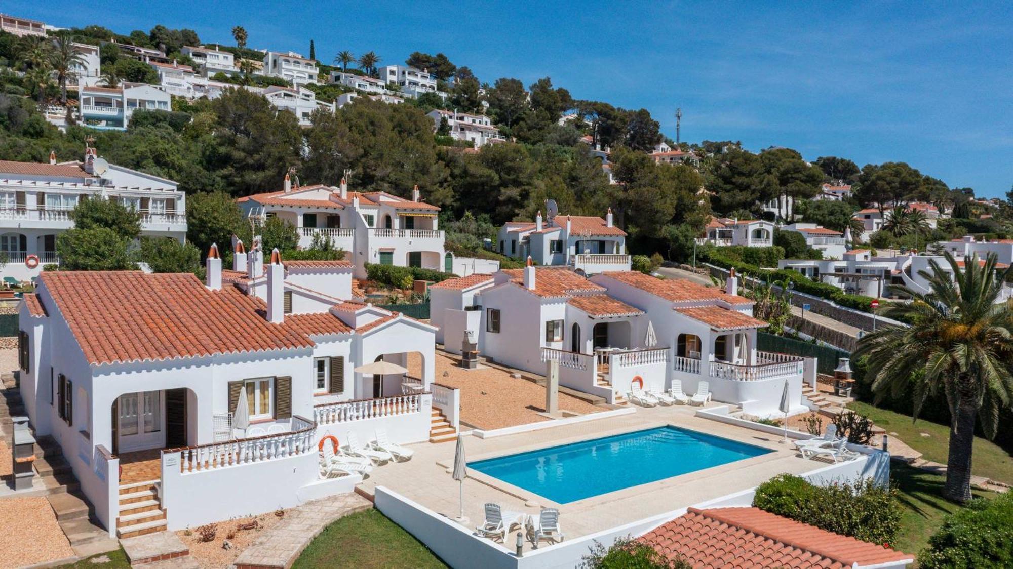 Noelia - Magnificent Sea Views & Close To The *