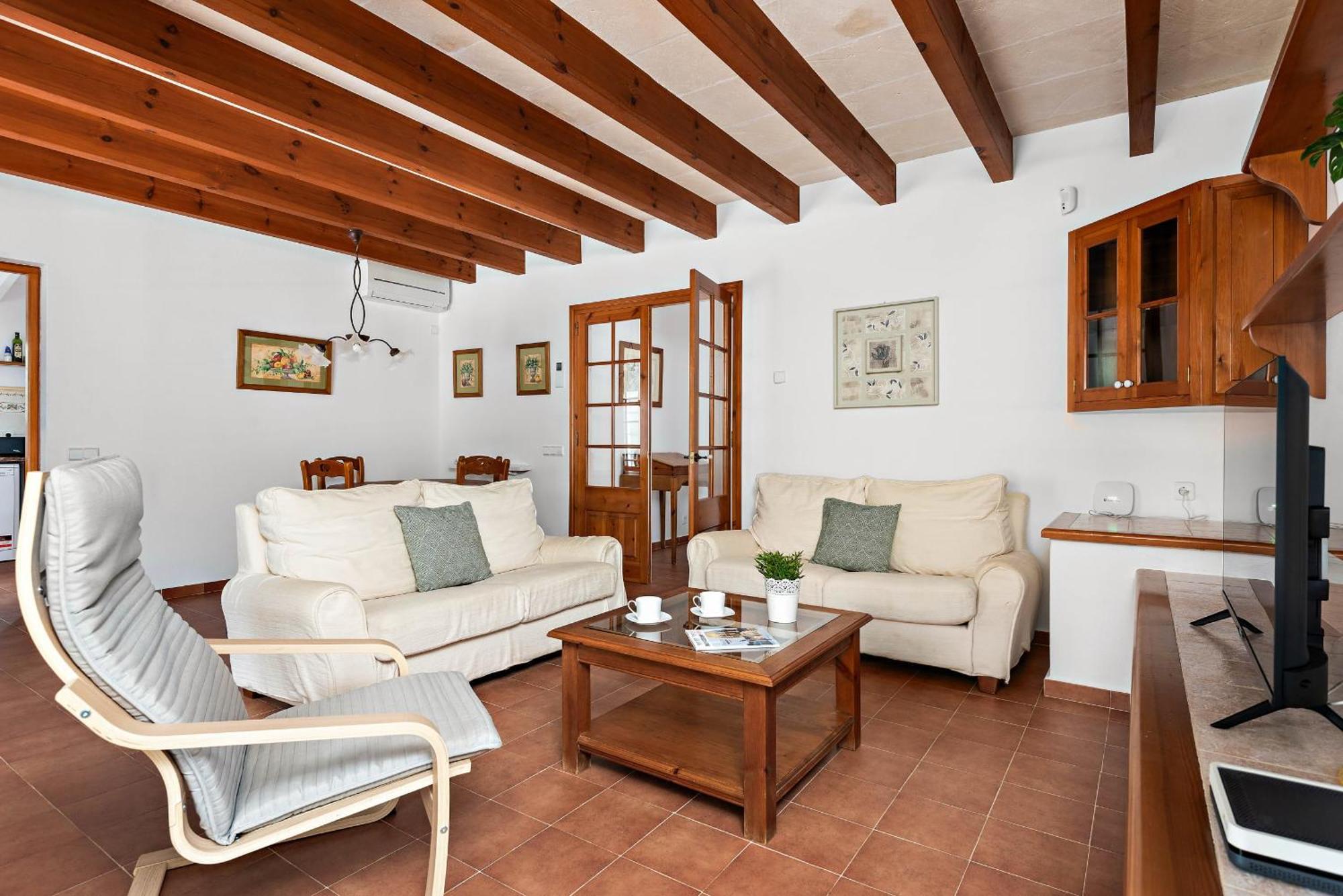Casa Nova De Biniparrell * Sant Lluís