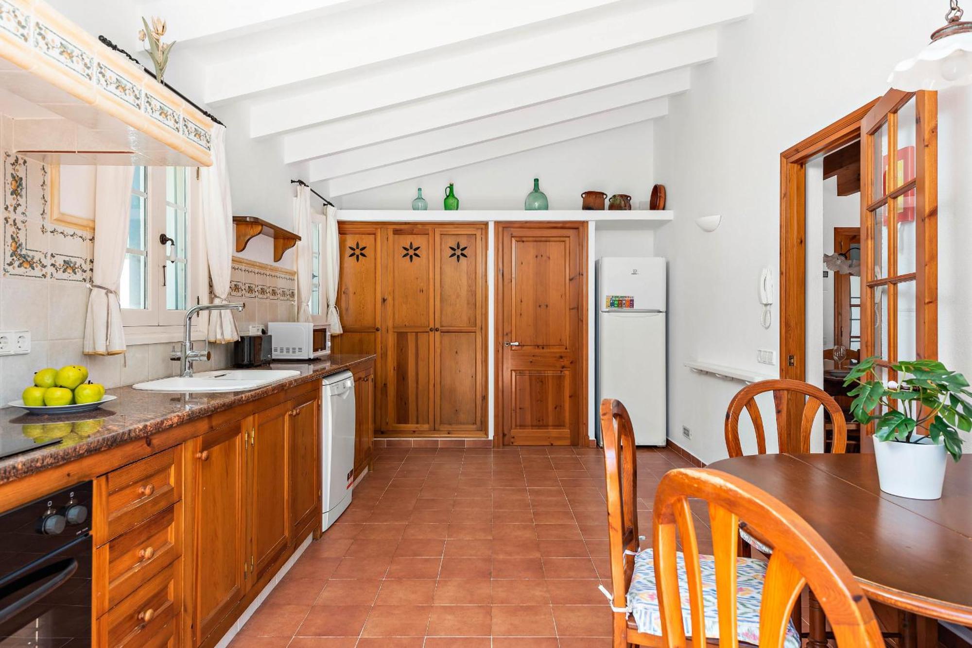 Casa Nova De Biniparrell * Sant Lluís