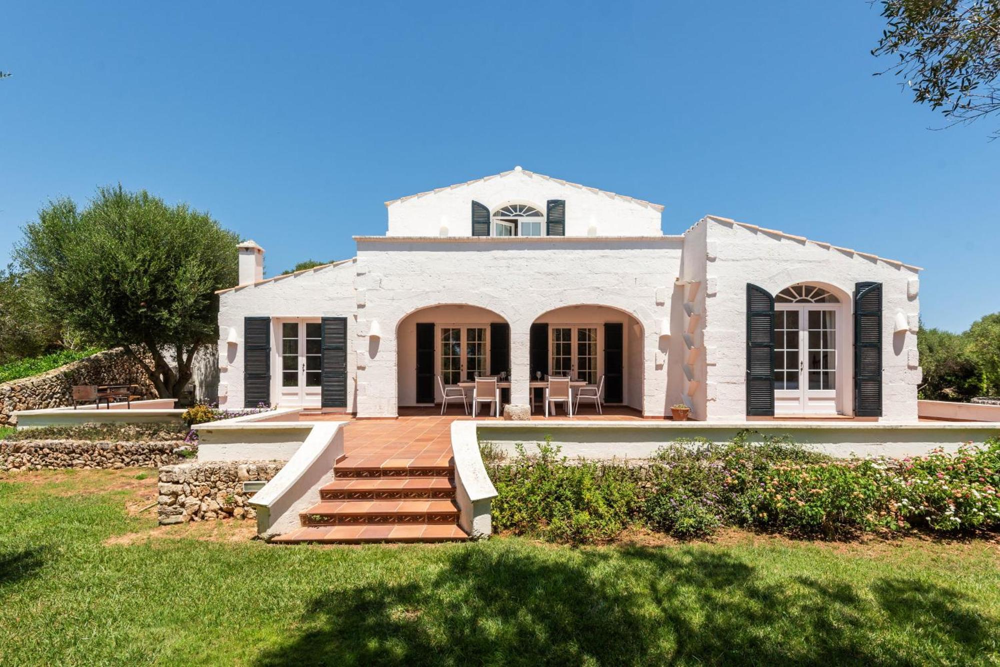 Casa Nova De Biniparrell * Sant Lluís