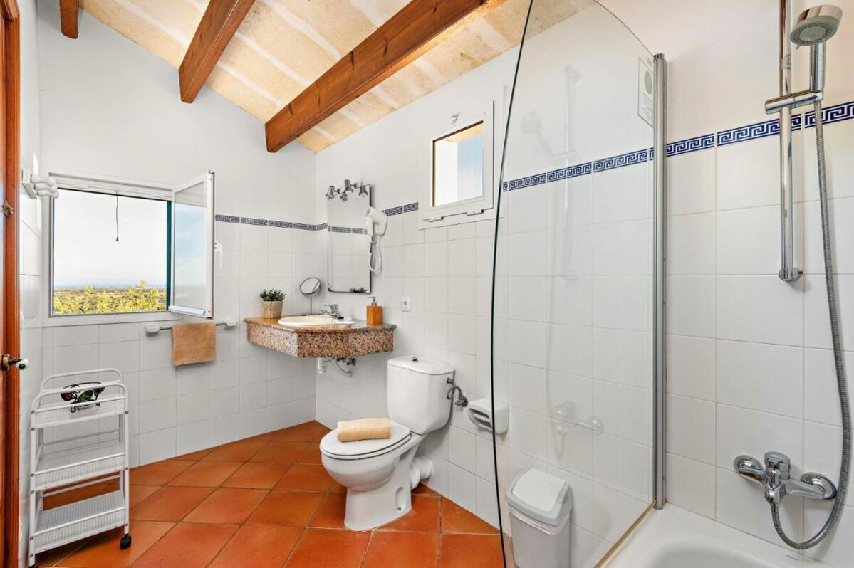 Сasa de vacaciones Llucasaldent Menor By Menorca Vacations *