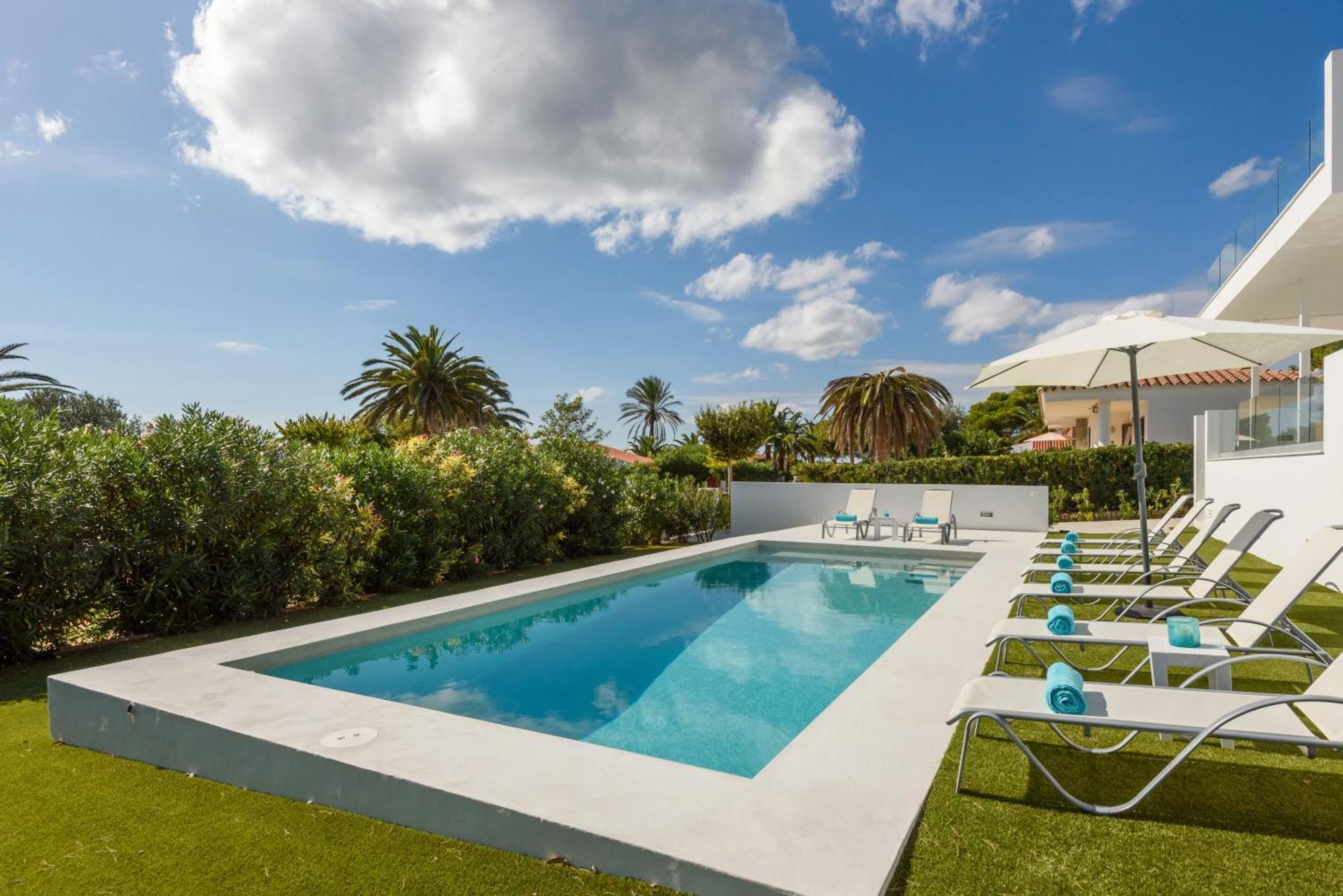 Сasa de vacaciones Lucia Mit Meerblick Und Pool In