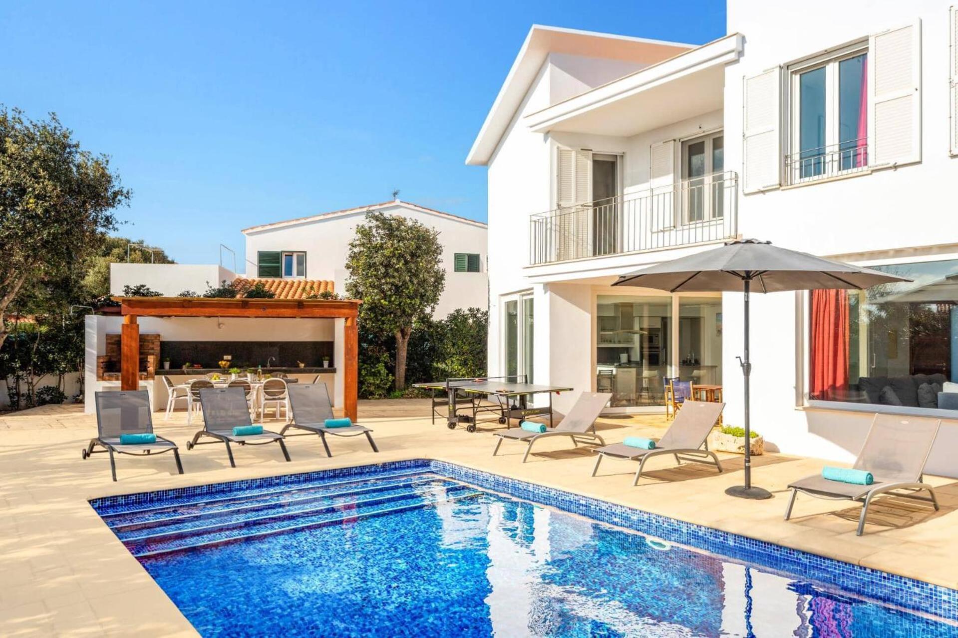 Villa Julianne 4 Bedroom Villa, Calan Blanes *