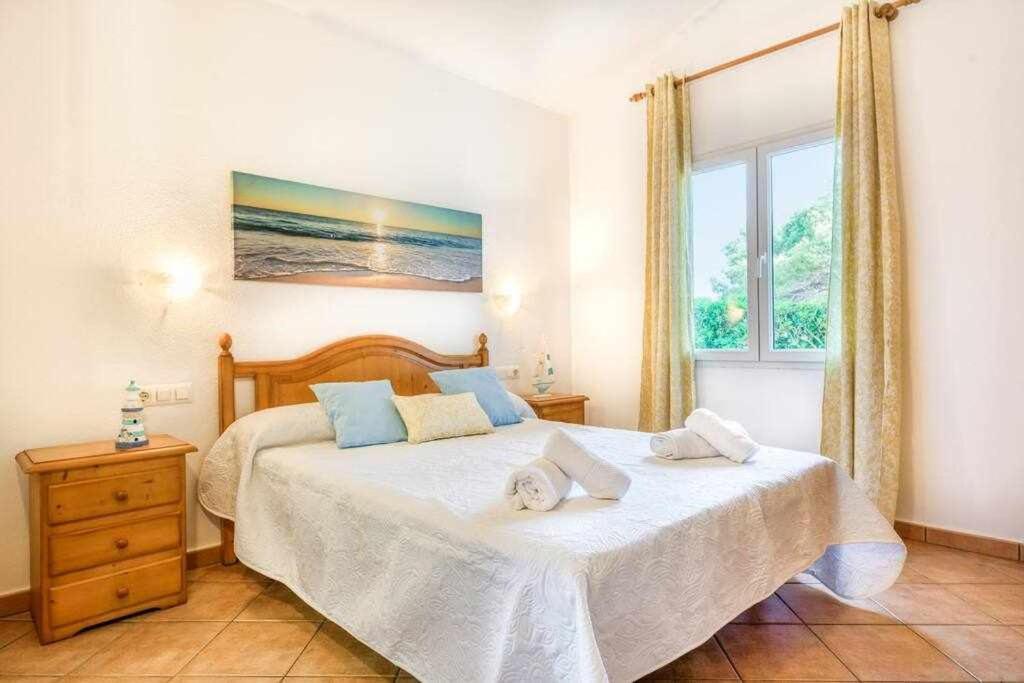 Villa Roqueta Bonita Con Piscina En Menorca