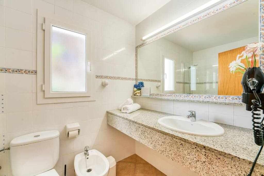 Villa Roqueta Bonita Con Piscina En Menorca *